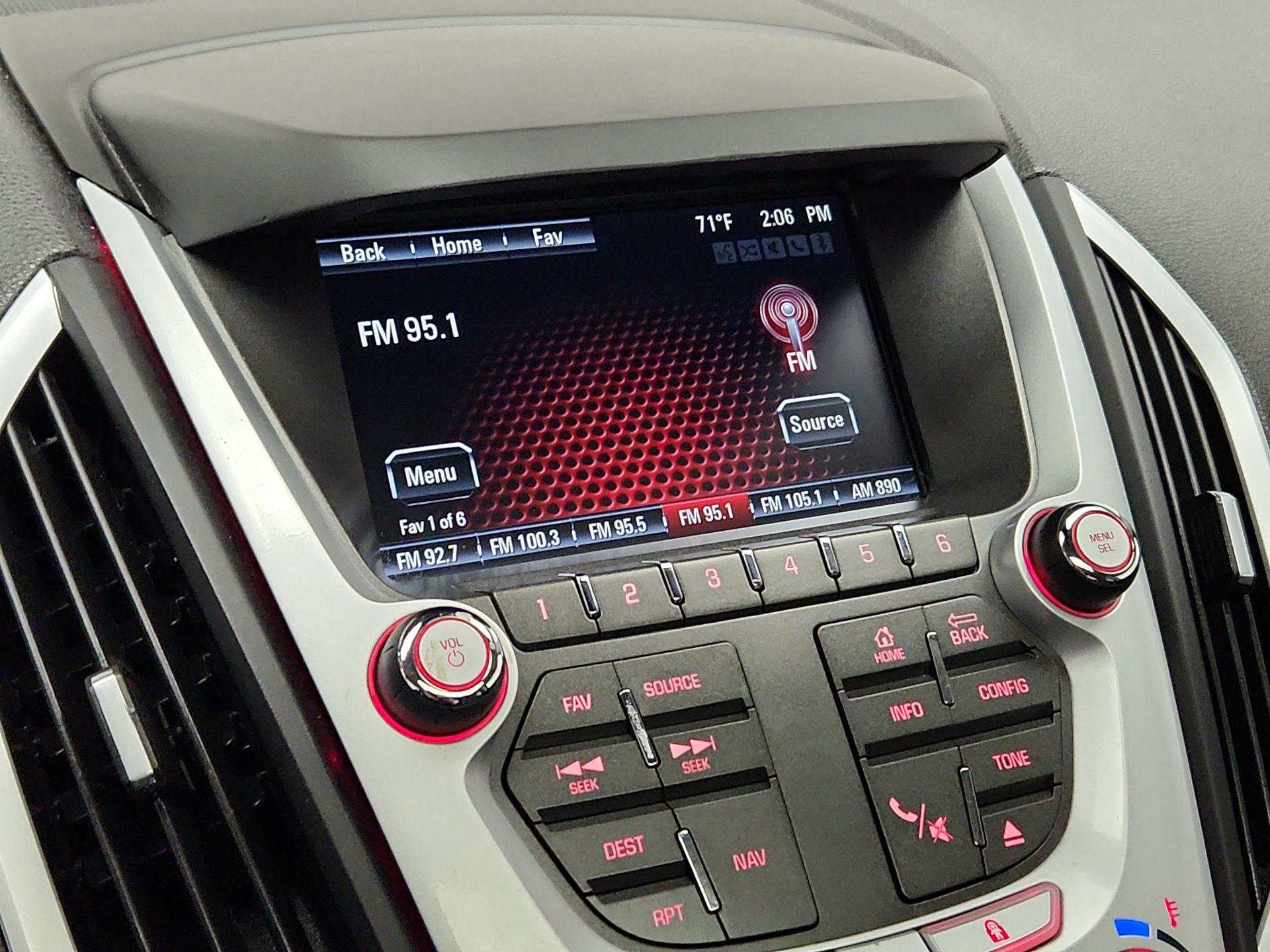 Thumbnail: 2015 GMC Terrain - 15