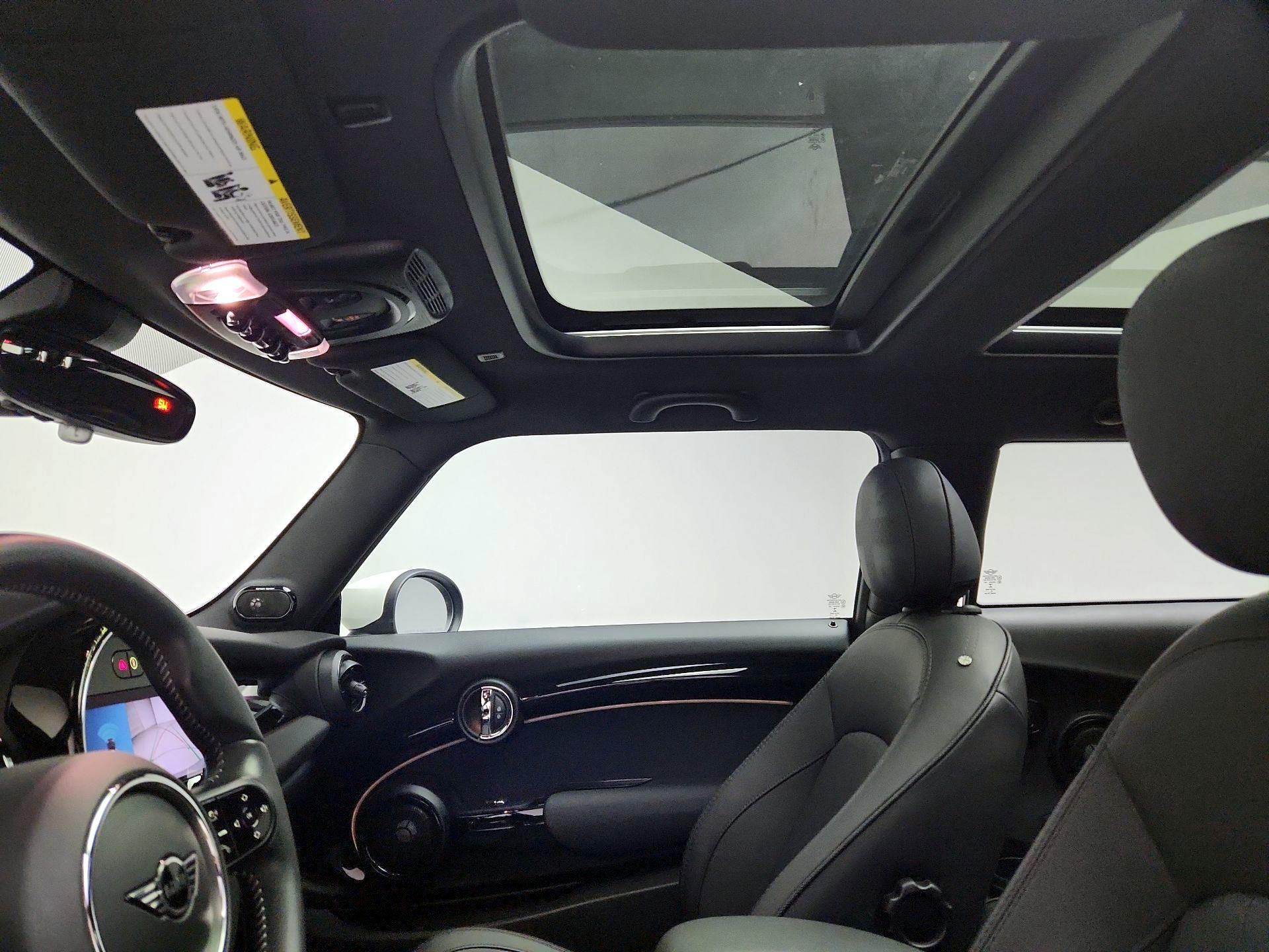 Thumbnail: 2023 MINI Cooper Hardtop - 19