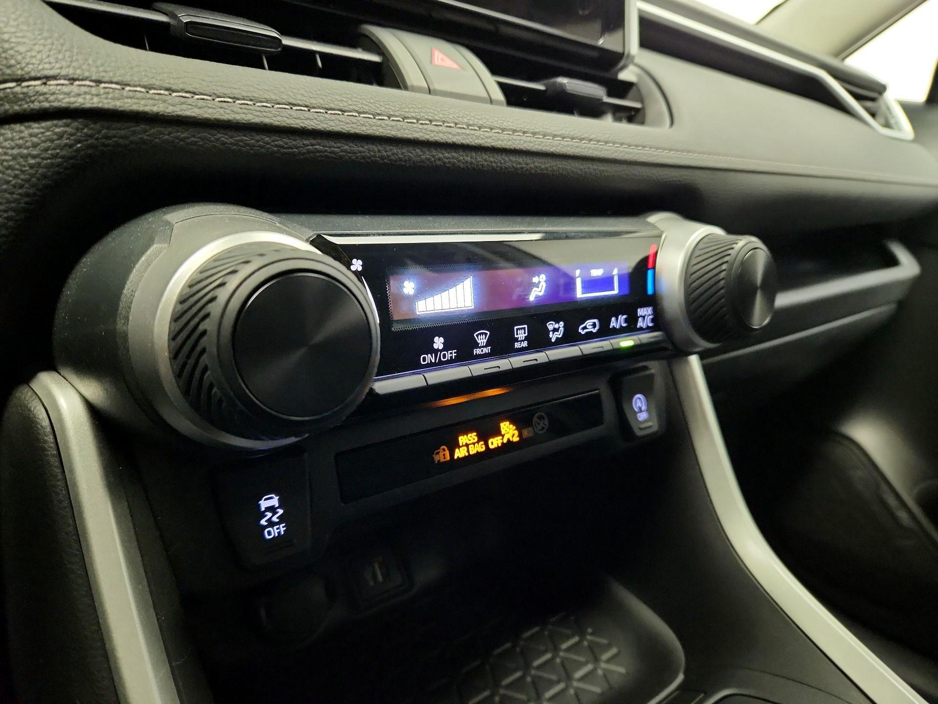 Thumbnail: 2023 Toyota RAV4 - 16