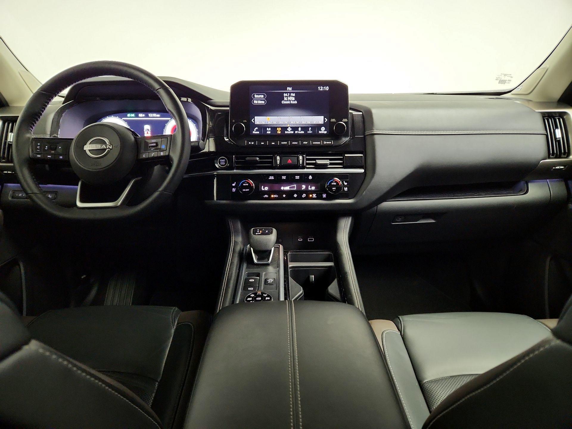 Thumbnail: 2022 Nissan Pathfinder - 9