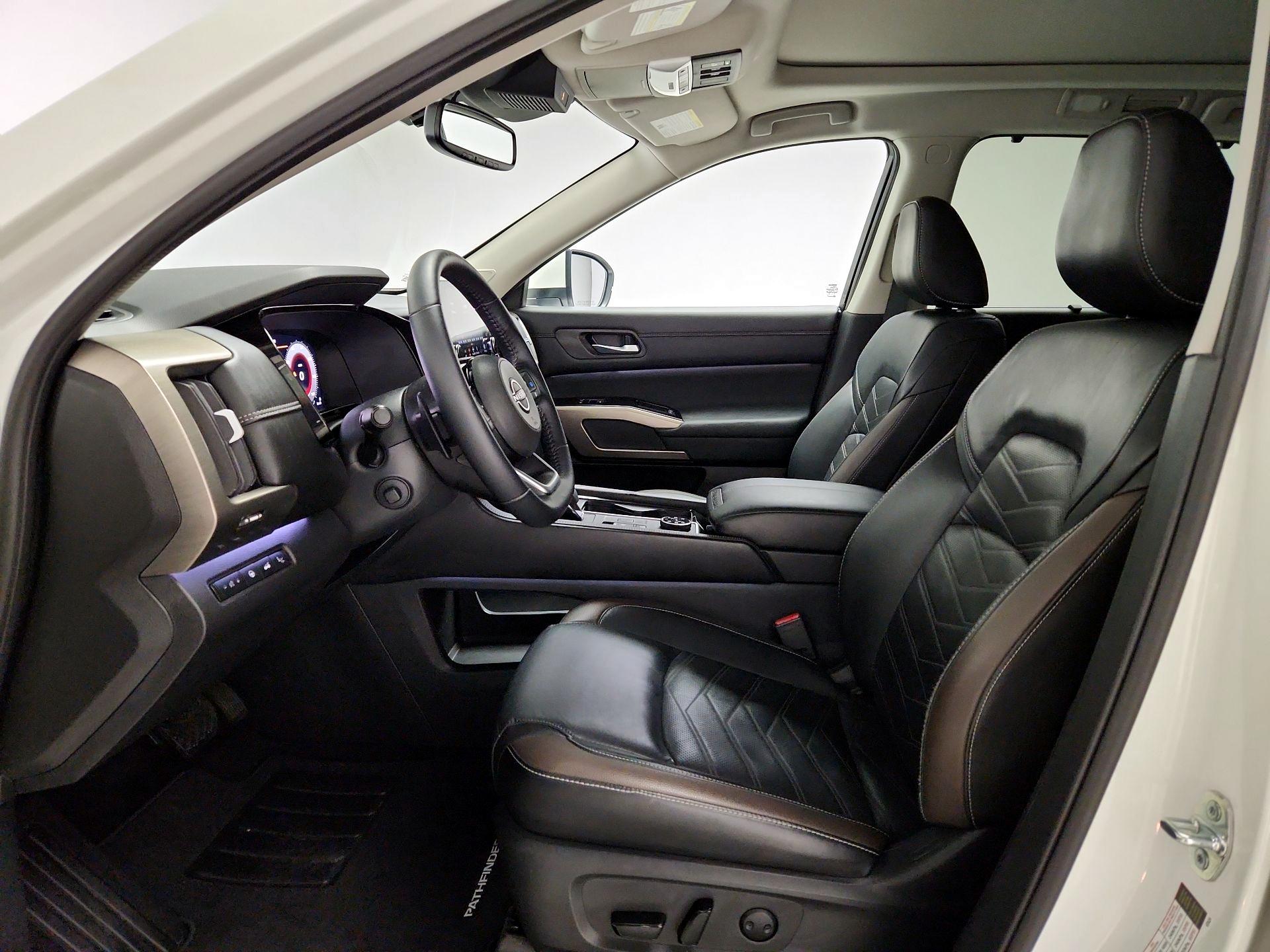 Thumbnail: 2022 Nissan Pathfinder - 11