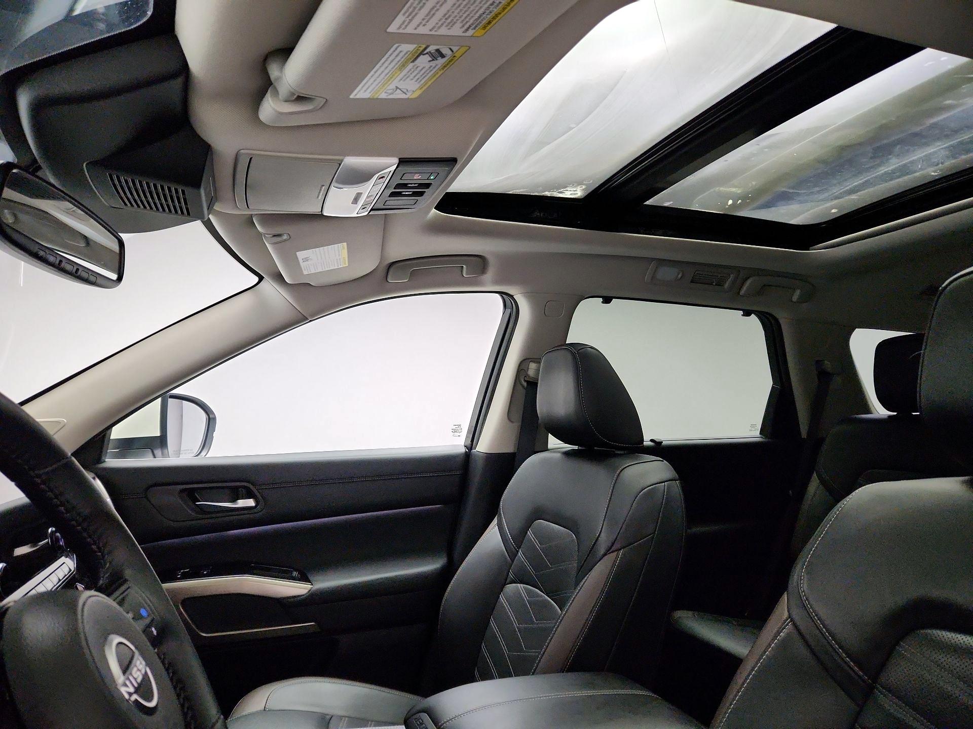 Thumbnail: 2022 Nissan Pathfinder - 20