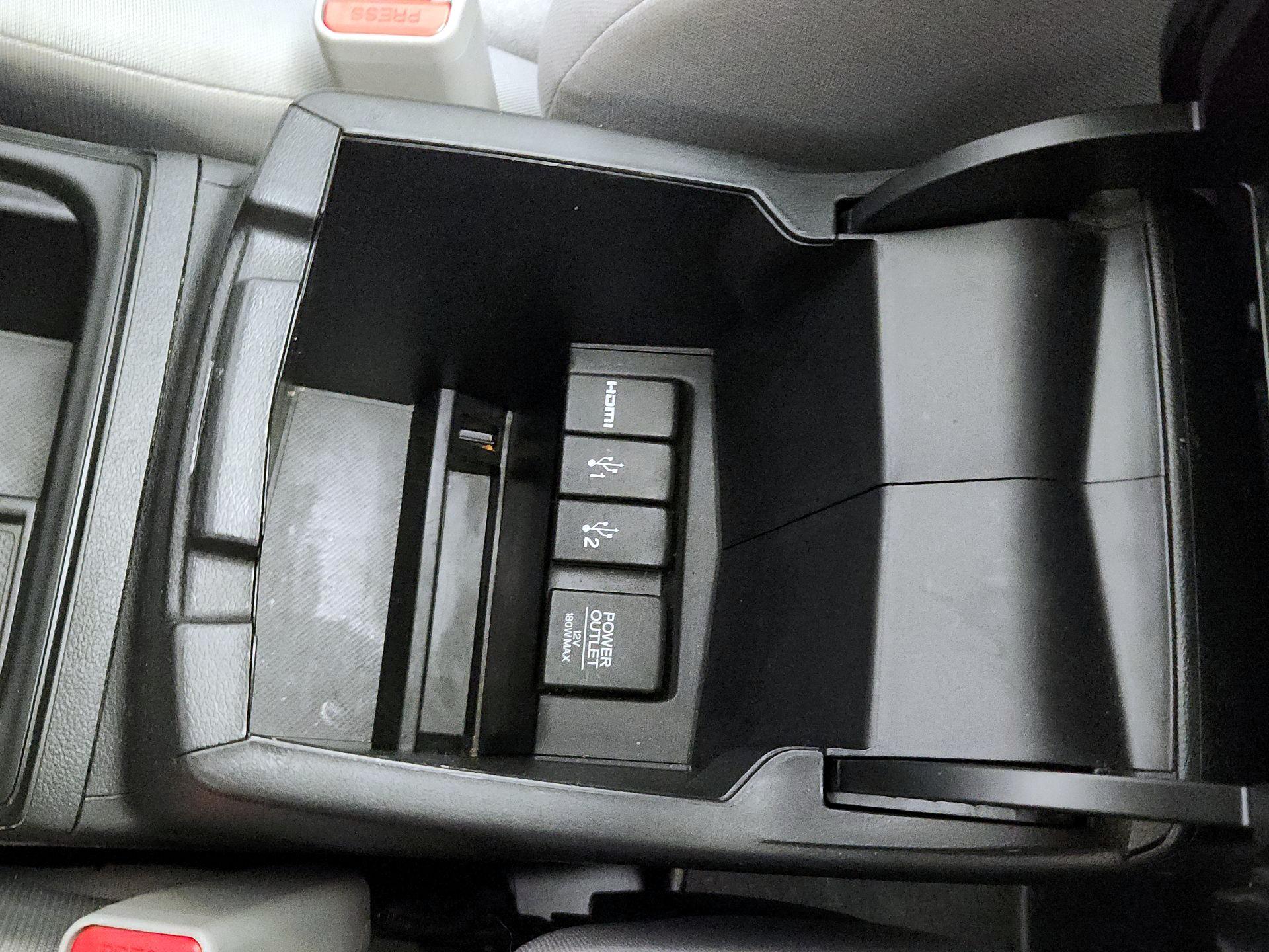 Thumbnail: 2015 Honda CR-V - 18