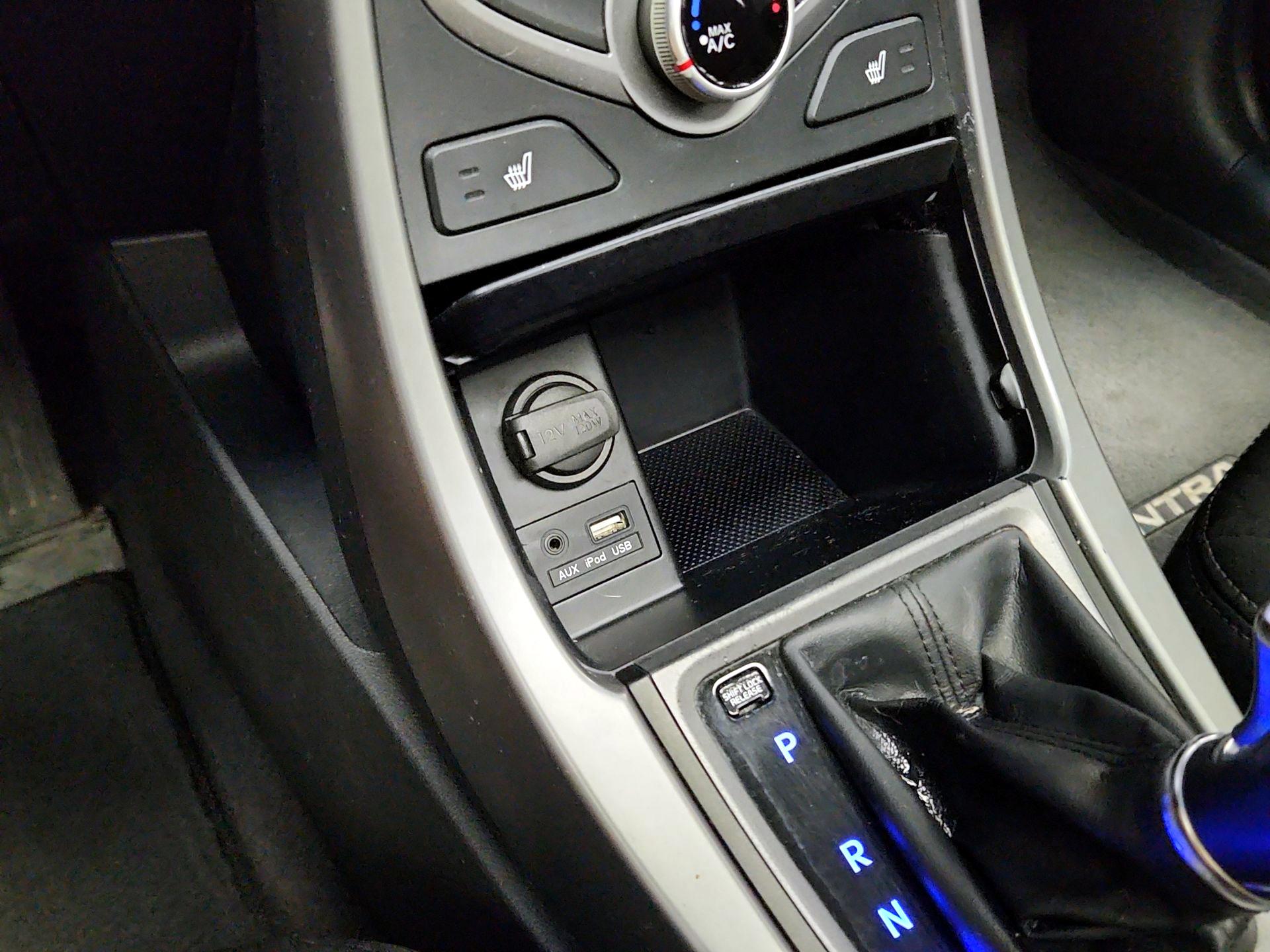 Thumbnail: 2016 Hyundai Elantra - 18