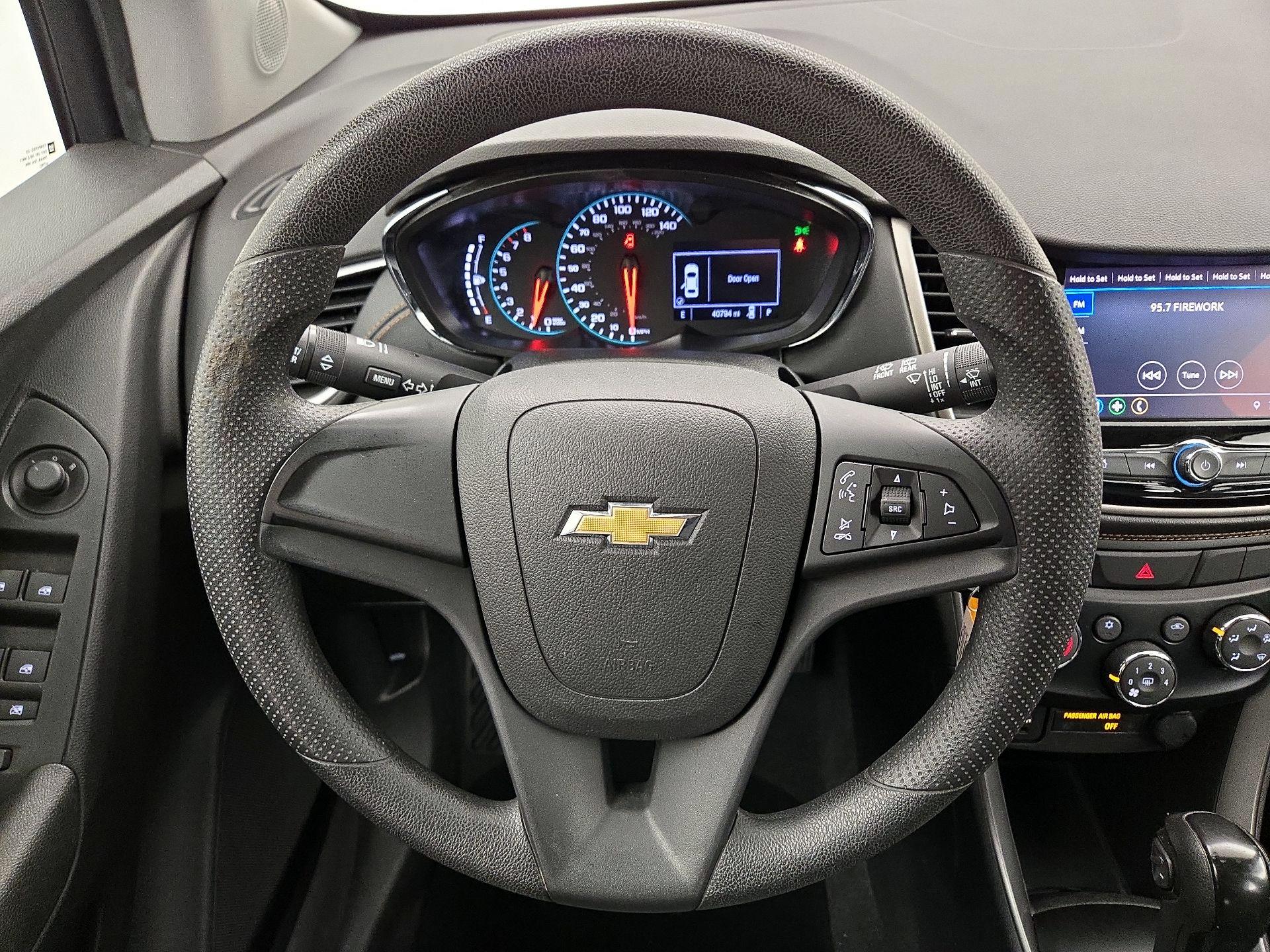 Thumbnail: 2020 Chevrolet Trax - 10