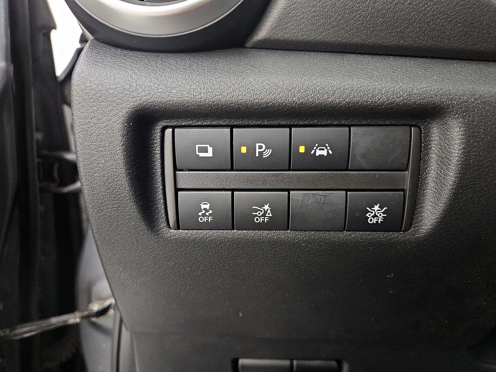 Thumbnail: 2020 Nissan Versa - 13