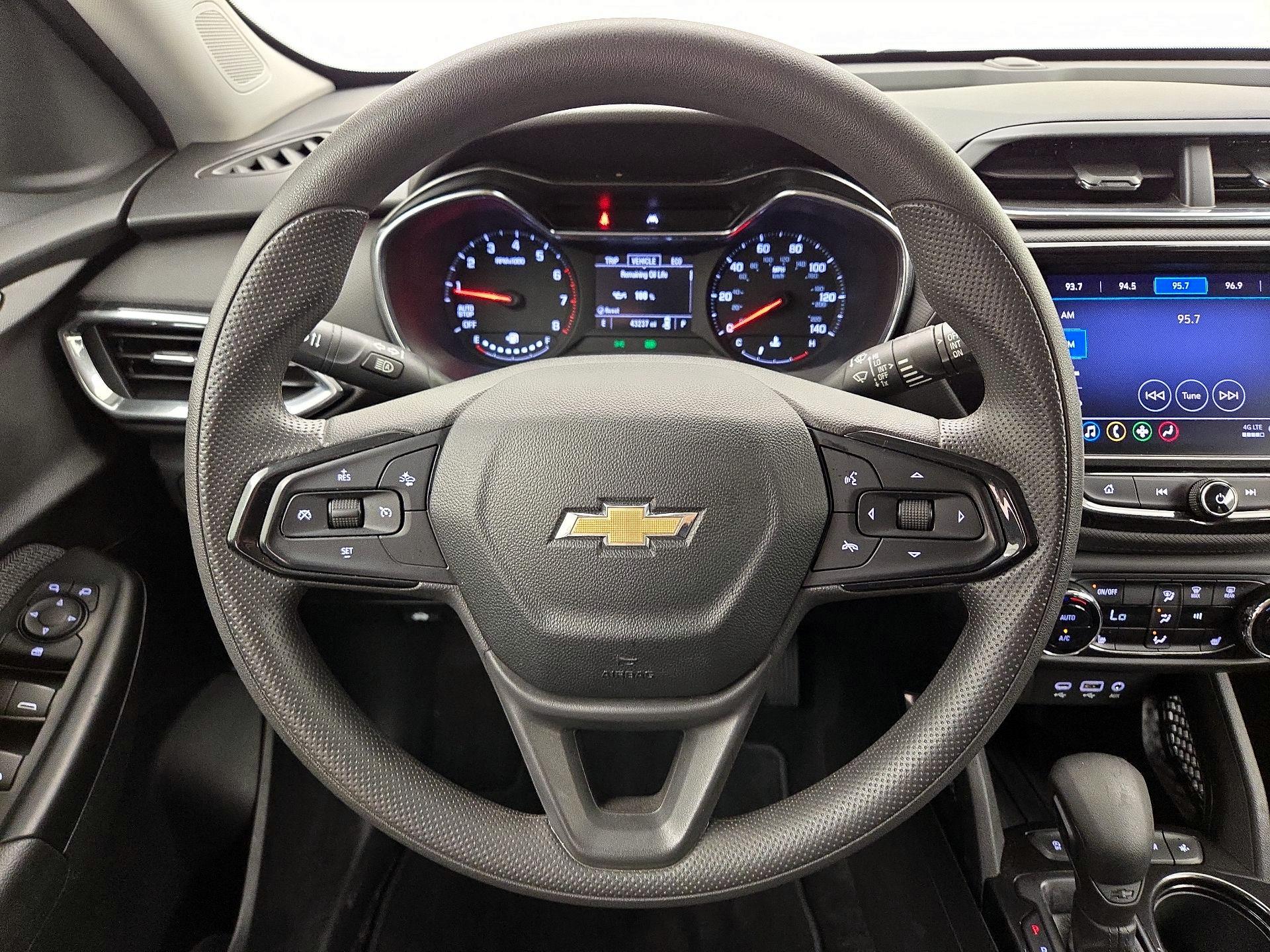 Thumbnail: 2022 Chevrolet TrailBlazer - 10
