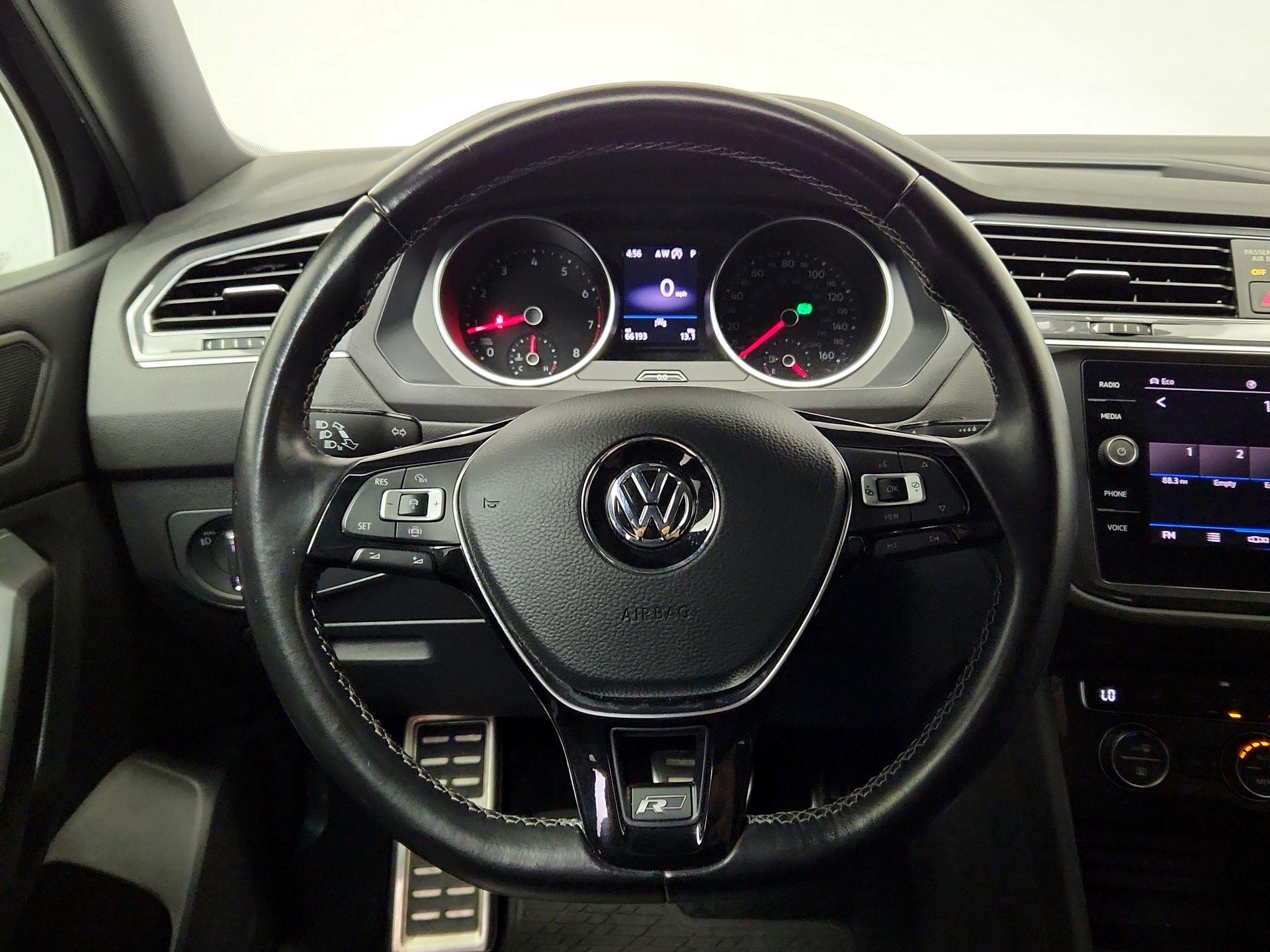 Thumbnail: 2021 Volkswagen Tiguan - 10