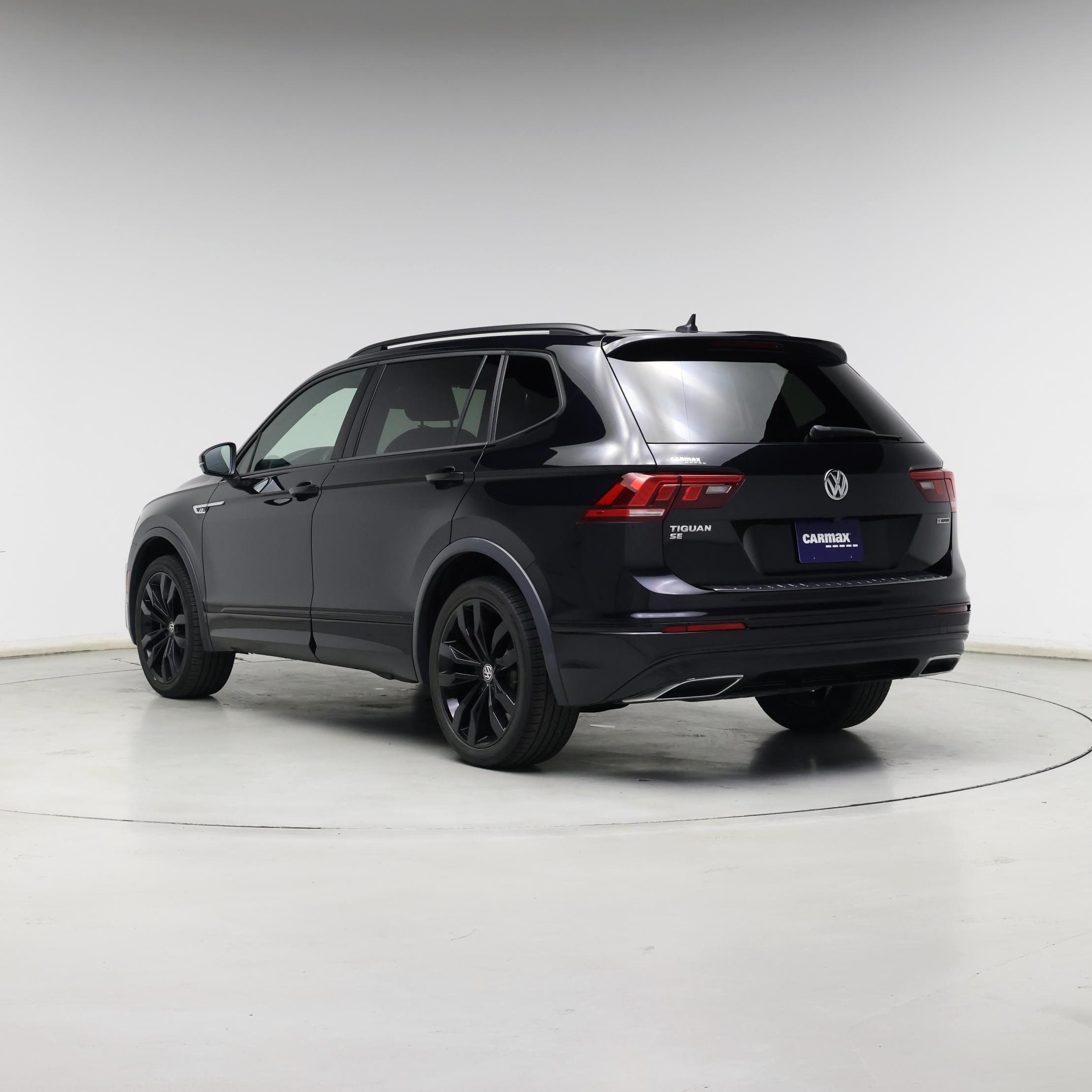 Thumbnail: 2021 Volkswagen Tiguan - 2