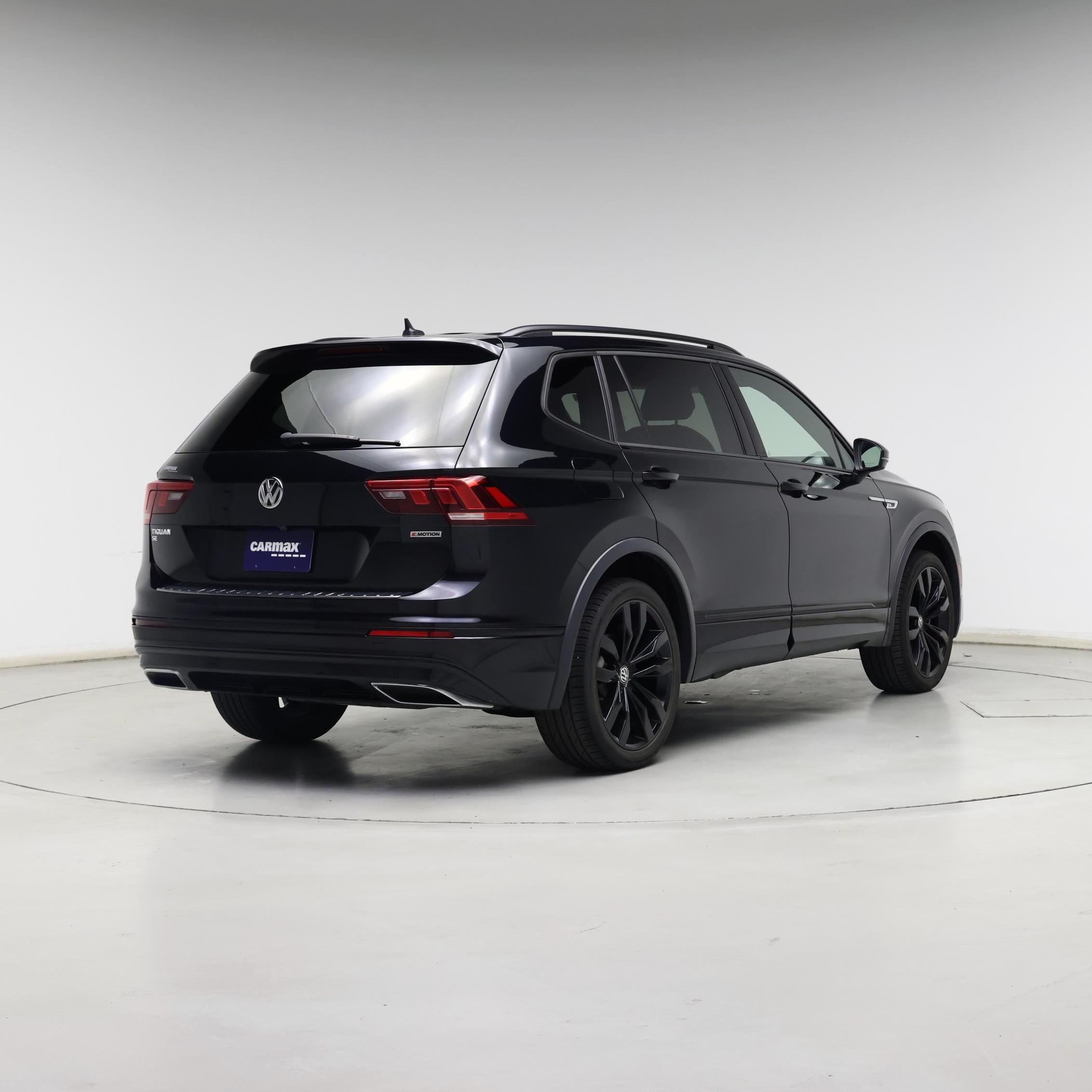 Thumbnail: 2021 Volkswagen Tiguan - 8