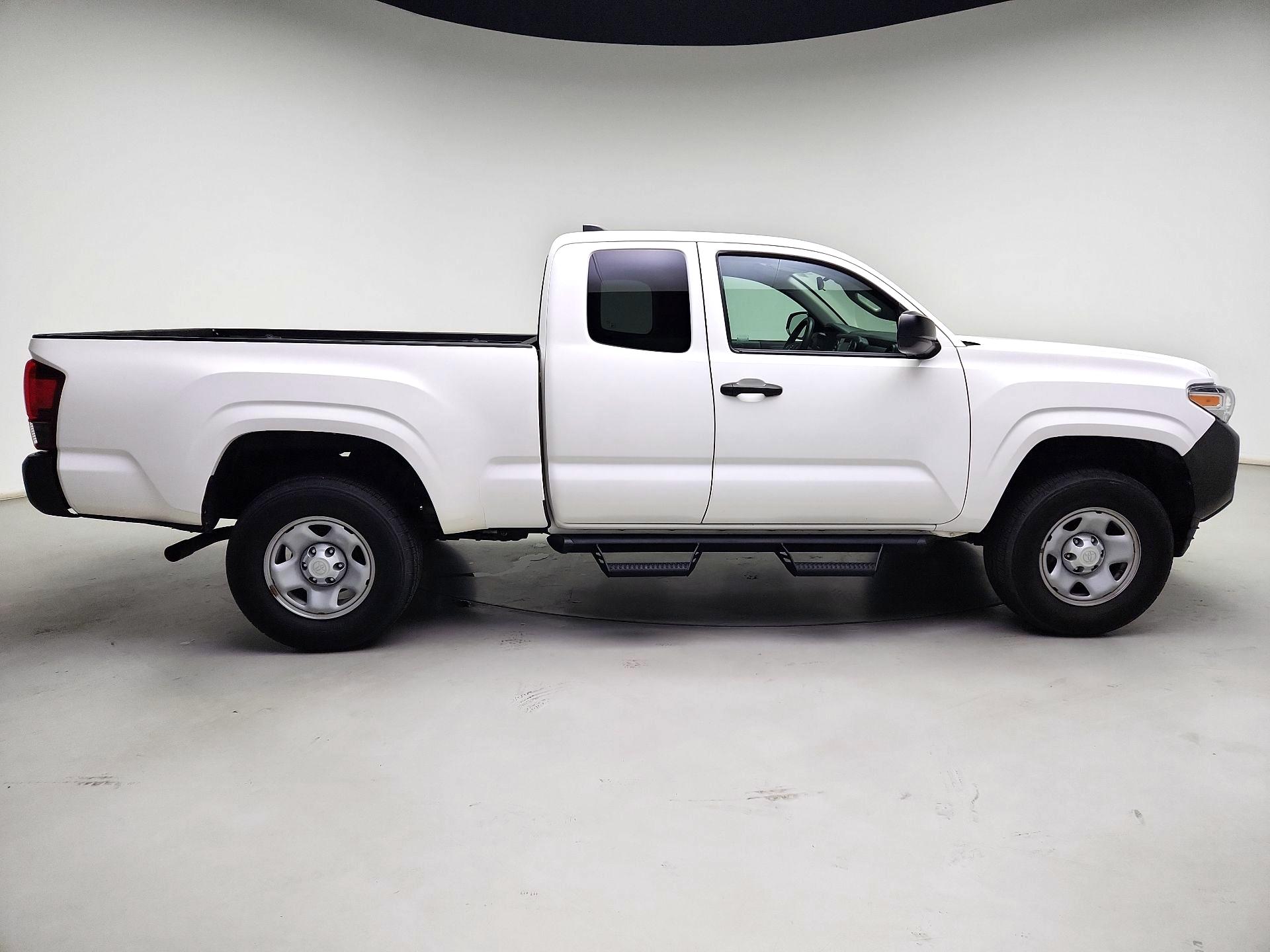 Thumbnail: 2022 Toyota Tacoma - 4