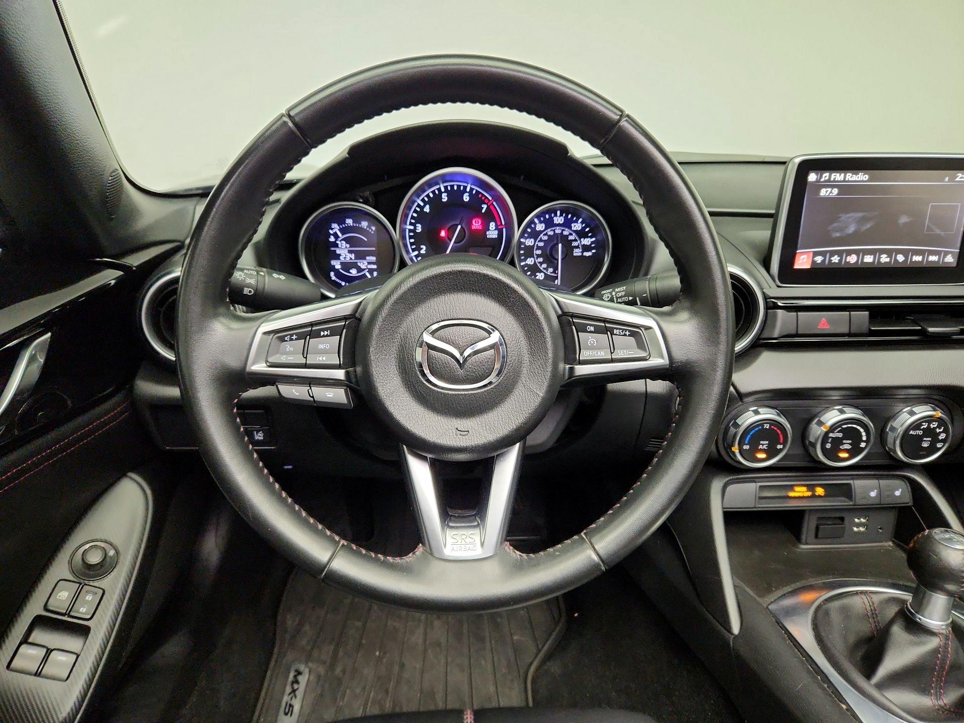 Thumbnail: 2016 Mazda MX-5 Miata - 10