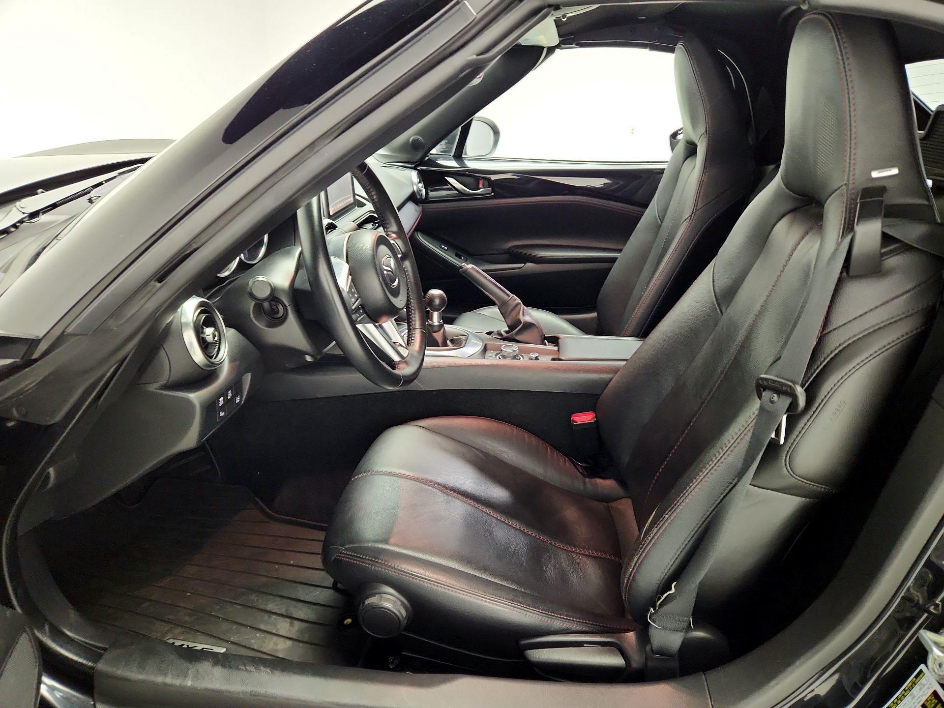 Thumbnail: 2016 Mazda MX-5 Miata - 11