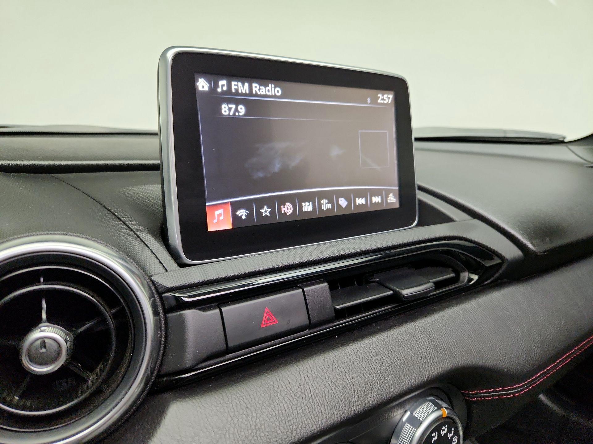 Thumbnail: 2016 Mazda MX-5 Miata - 14