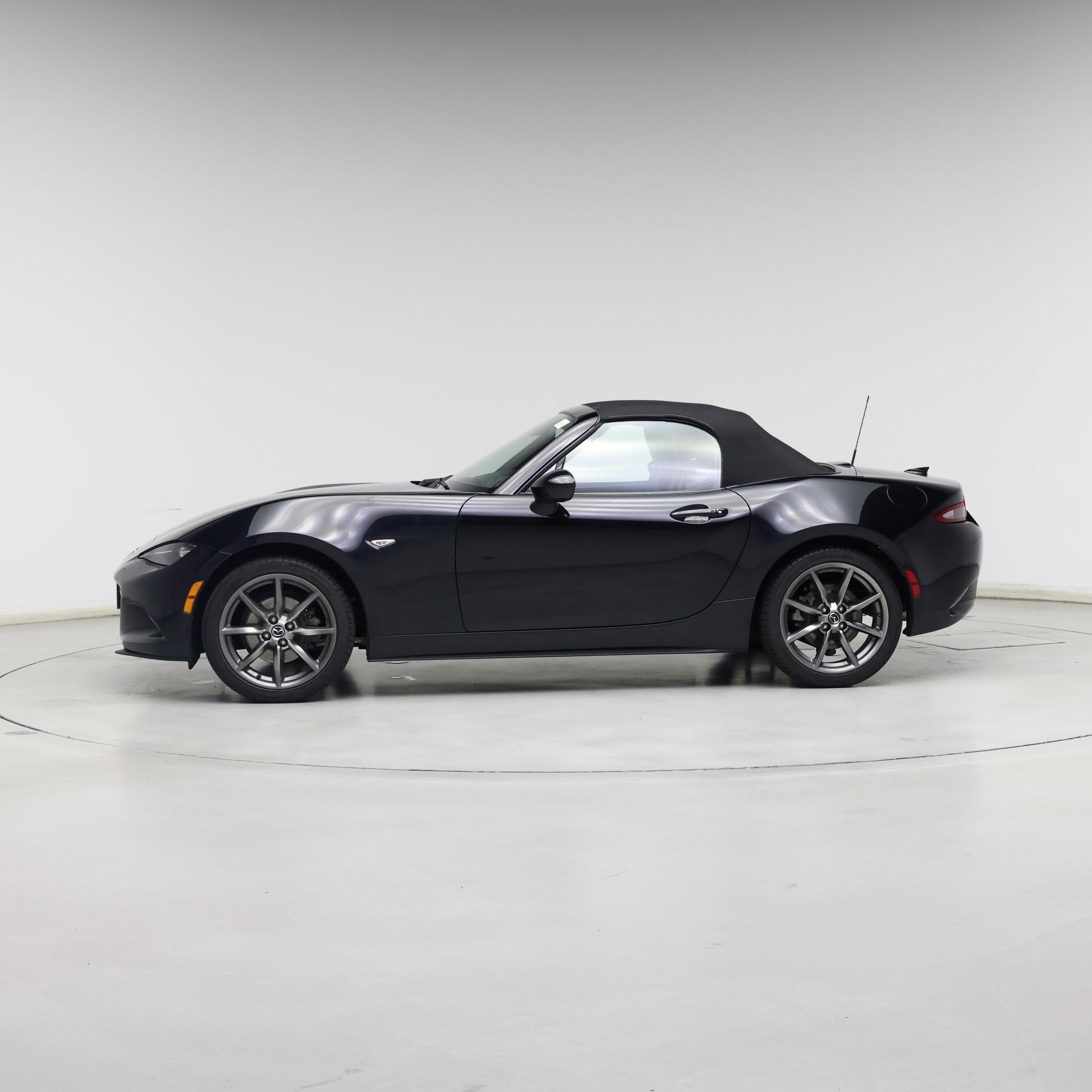 Thumbnail: 2016 Mazda MX-5 Miata - 3