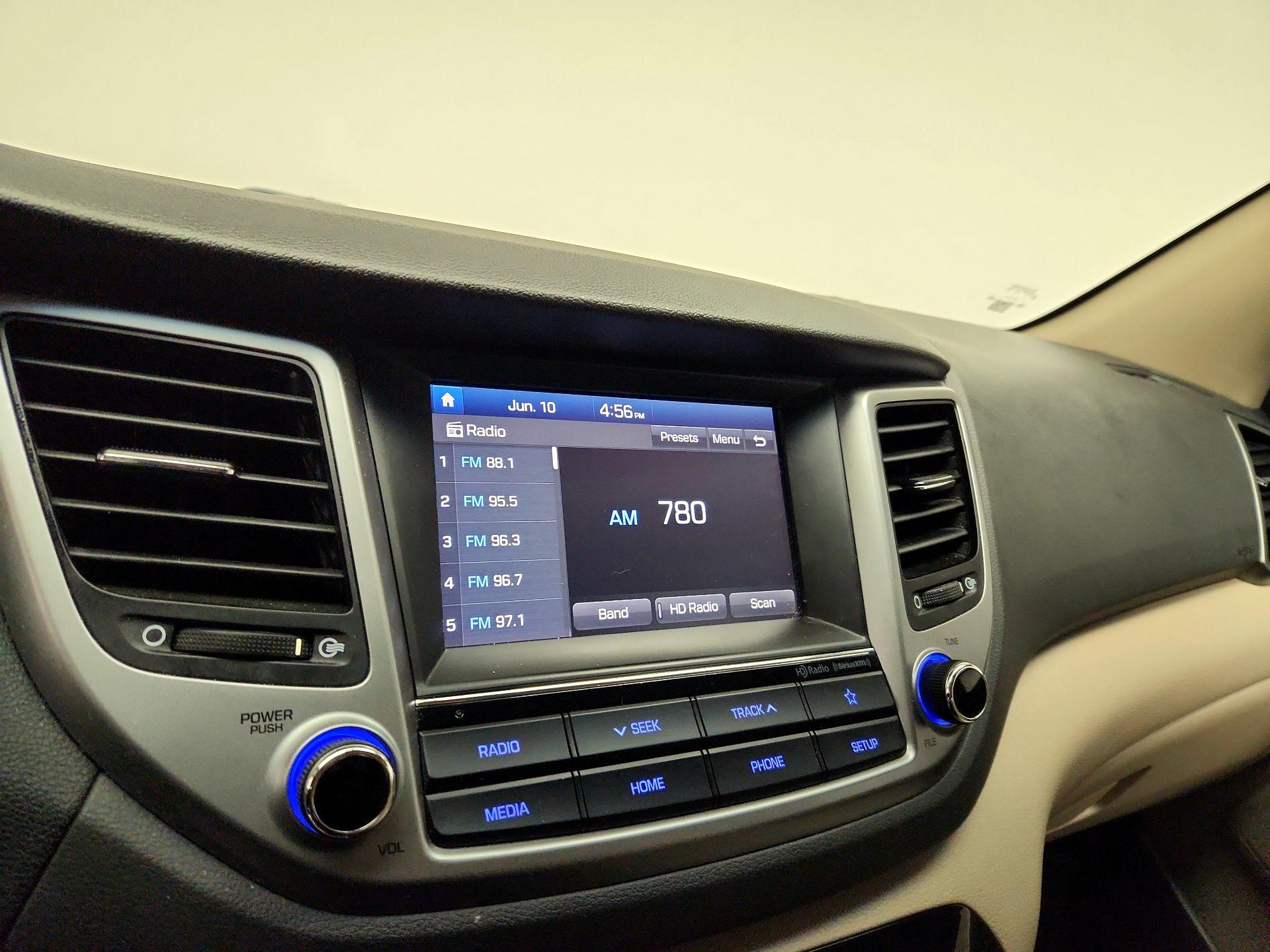 Thumbnail: 2018 Hyundai Tucson - 15