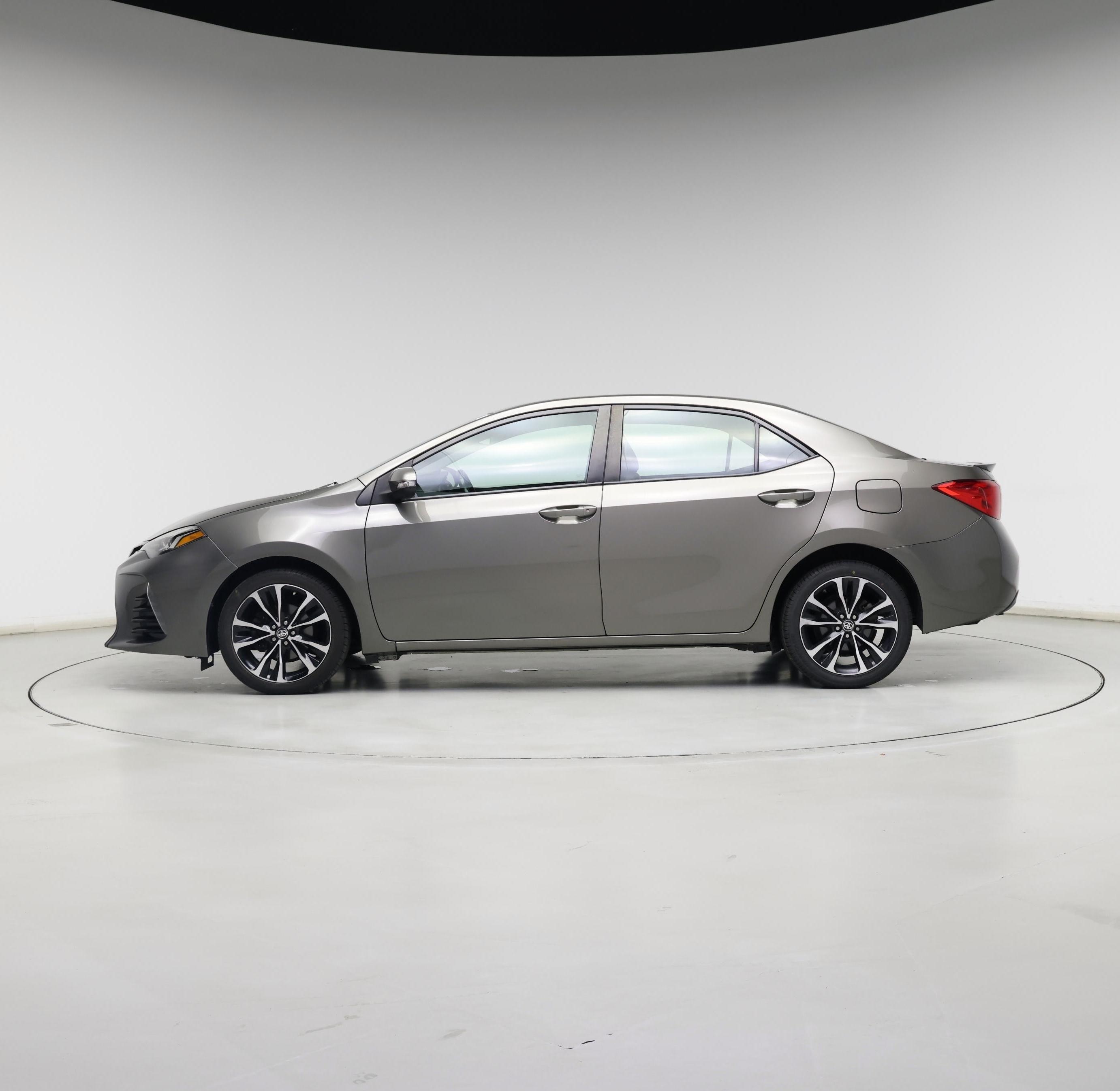 Thumbnail: 2017 Toyota Corolla - 3