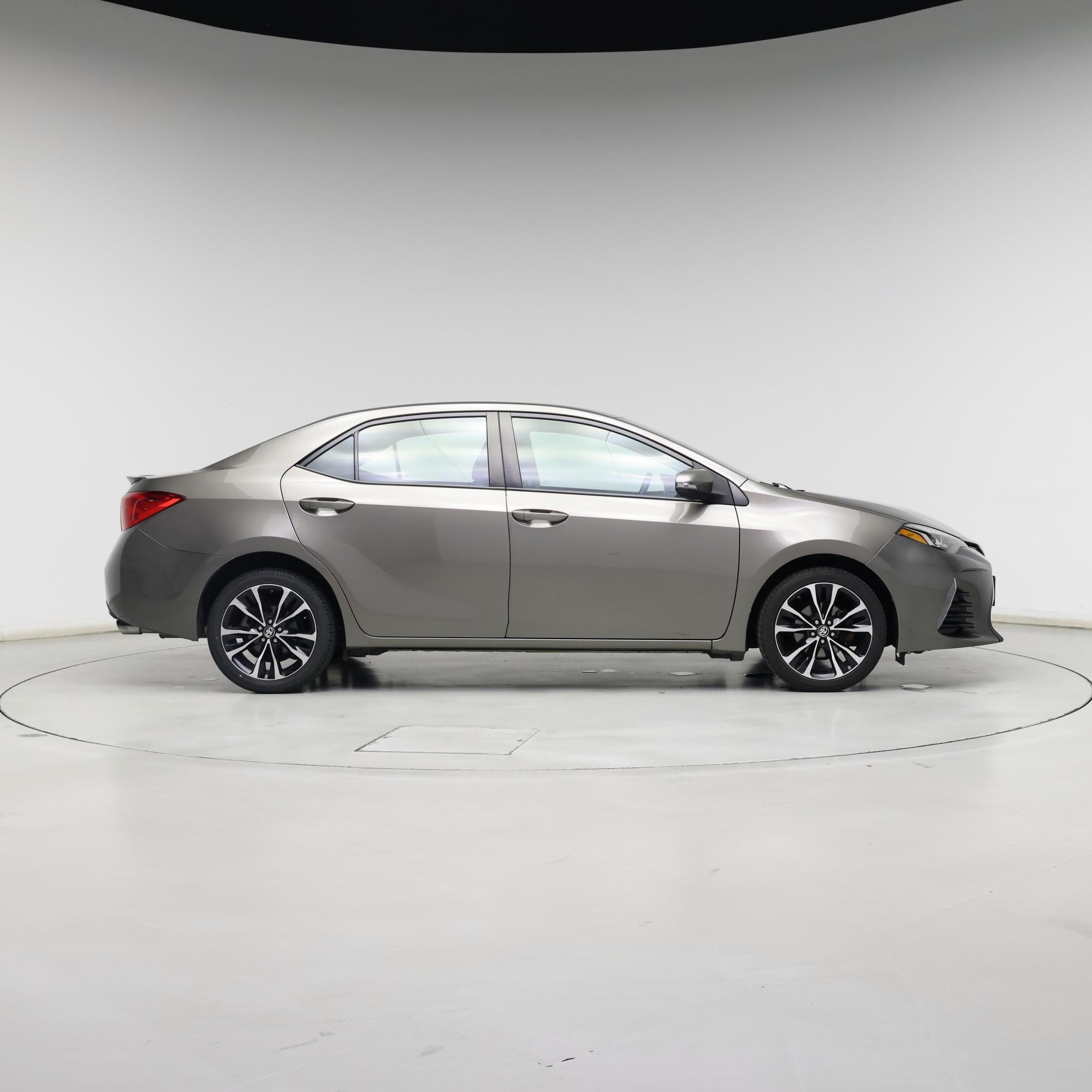 Thumbnail: 2017 Toyota Corolla - 7