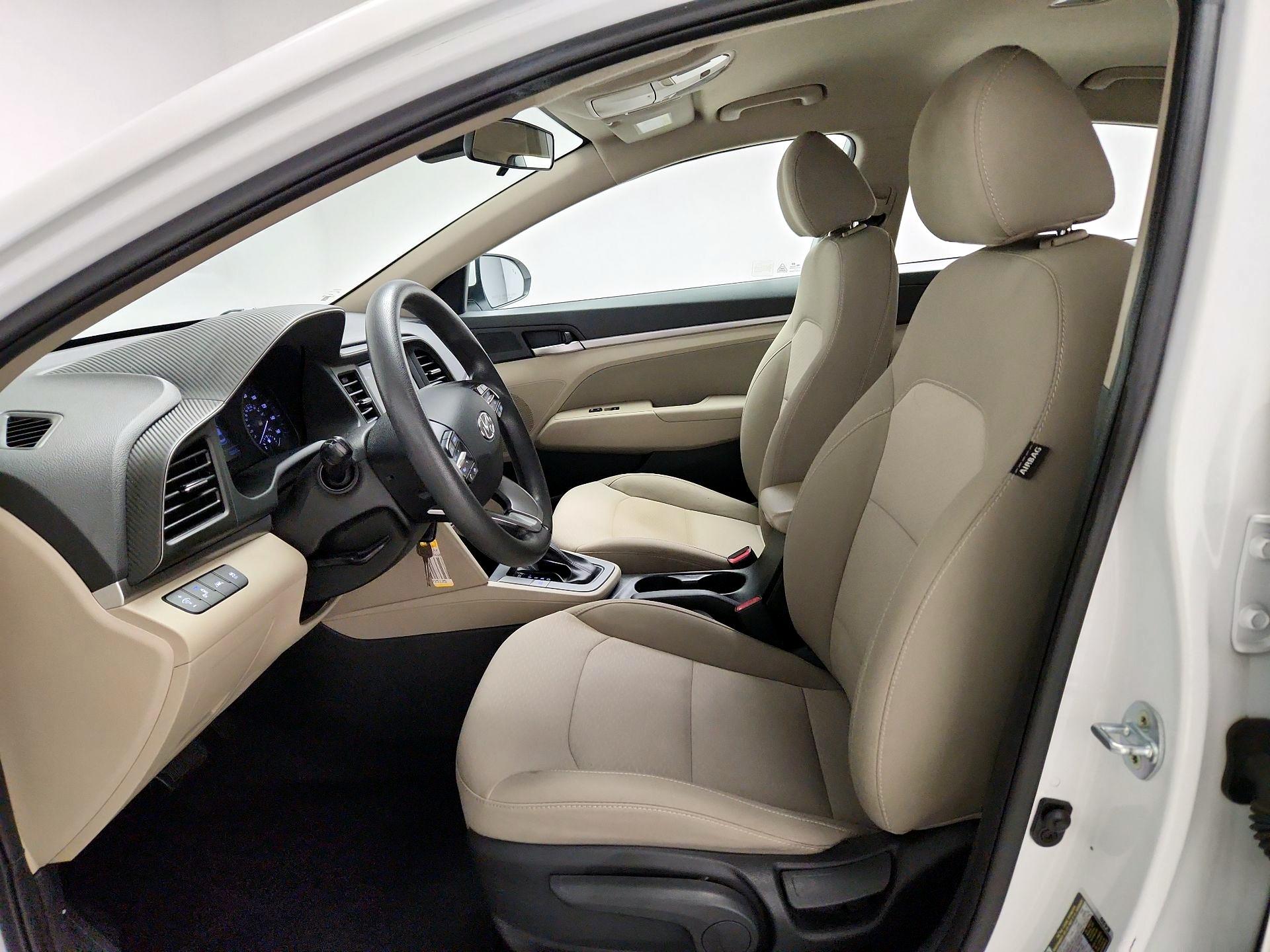 Thumbnail: 2019 Hyundai Elantra - 11
