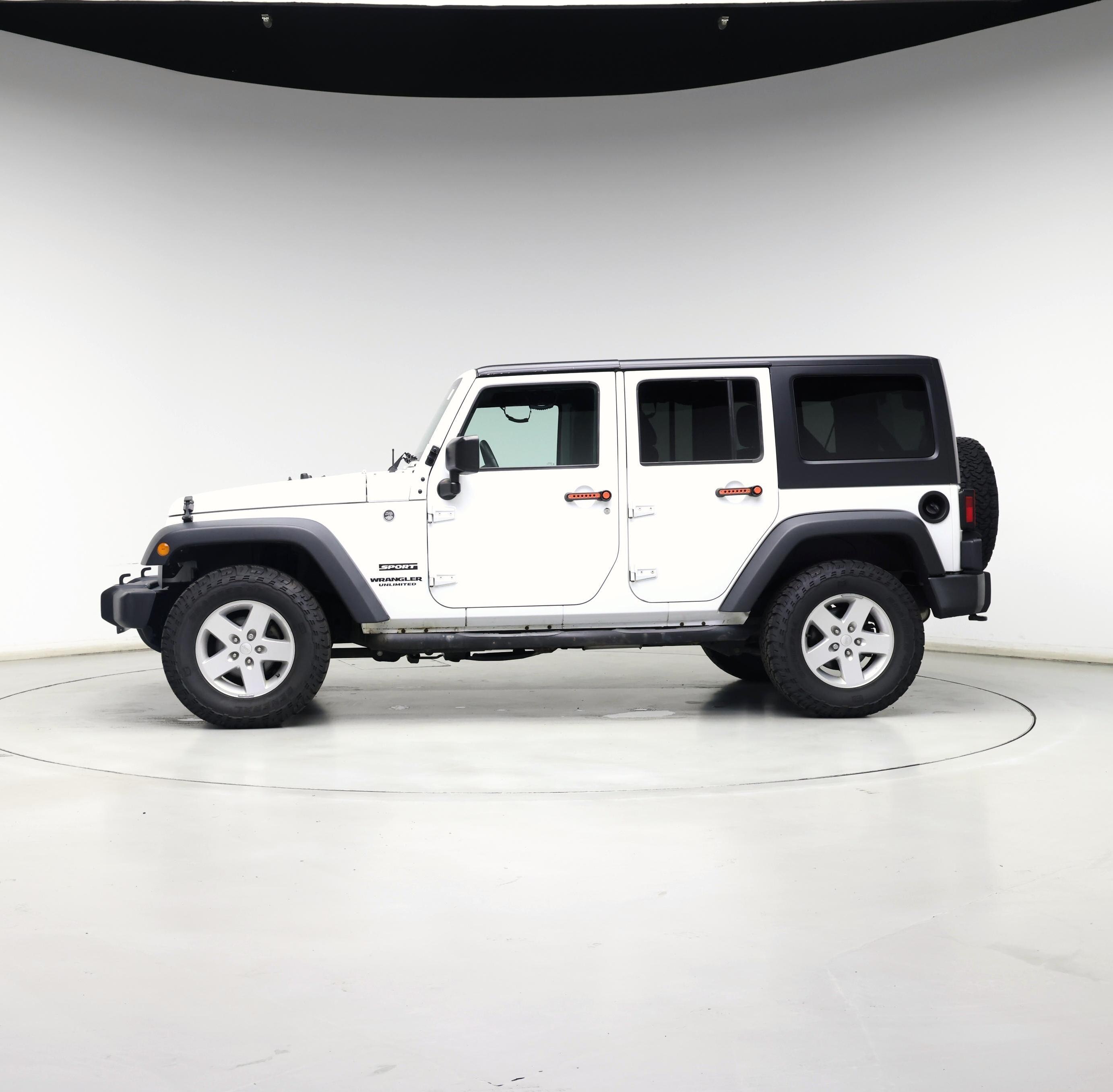Thumbnail: 2017 Jeep Wrangler - 3