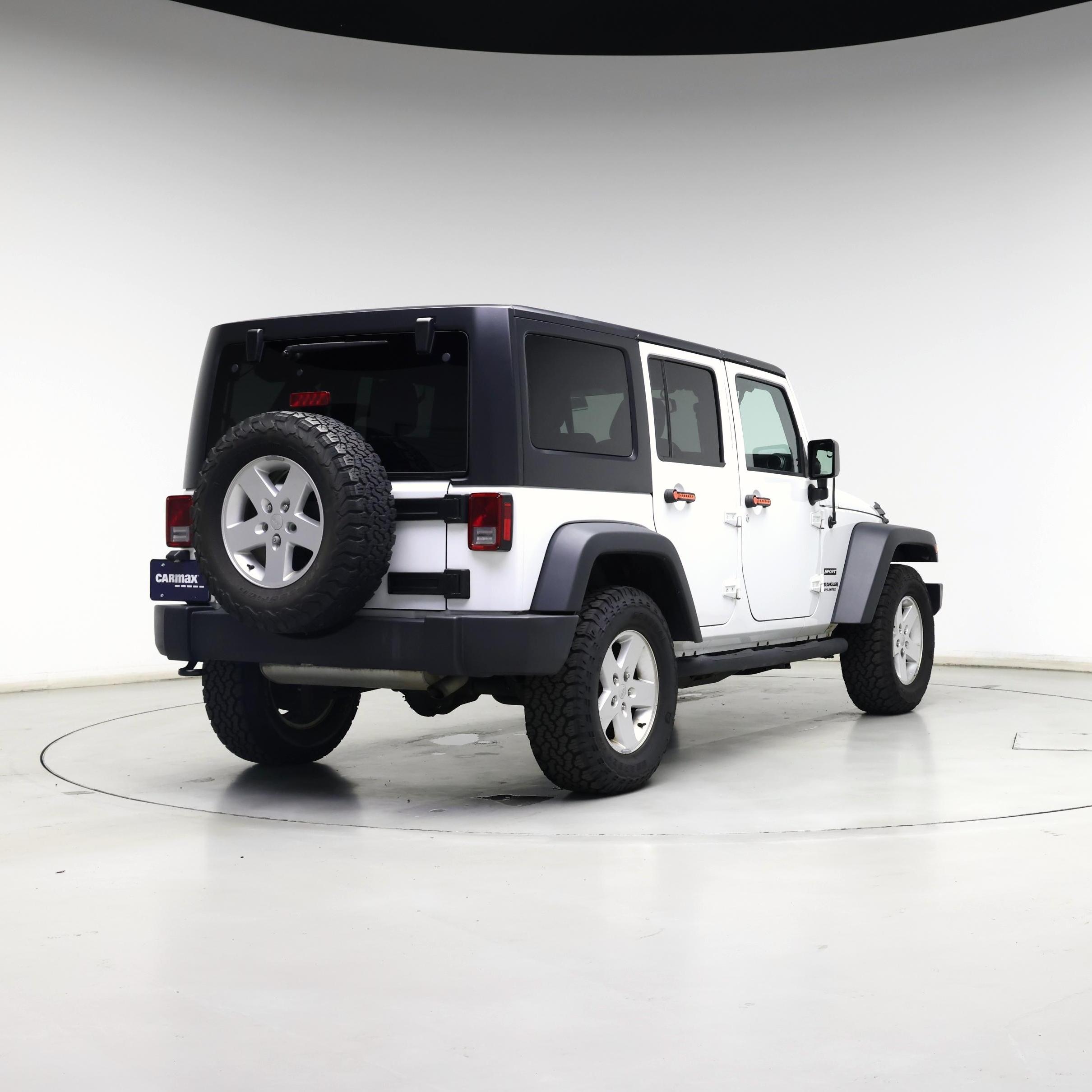 Thumbnail: 2017 Jeep Wrangler - 8