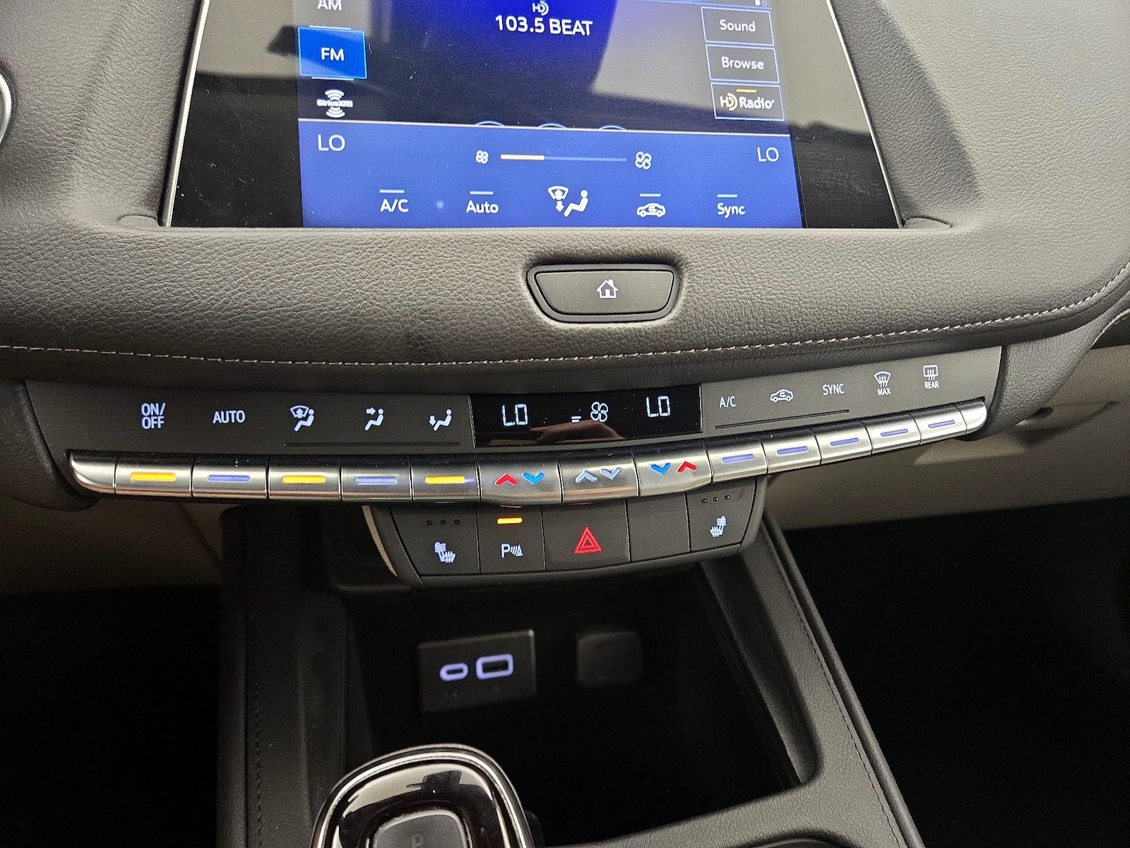 2023 Cadillac XT4 Luxury - Photo 17