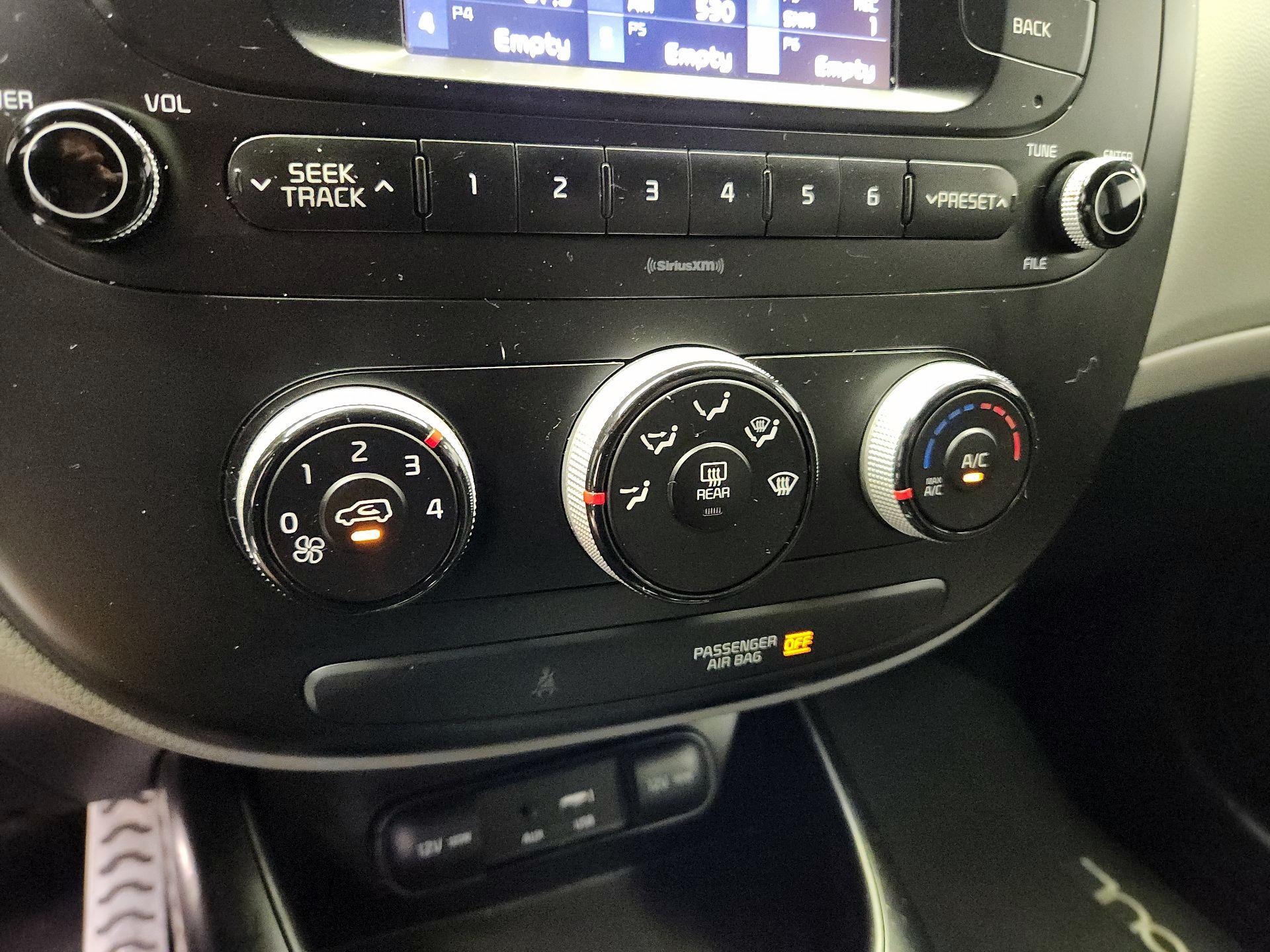 Thumbnail: 2018 Kia Soul - 15