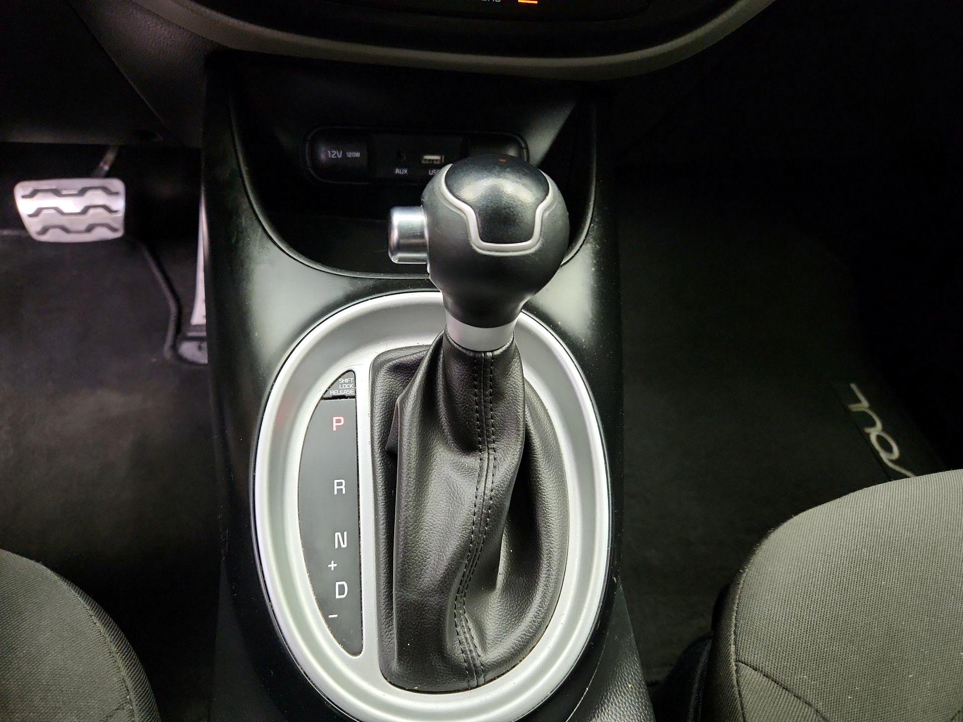 Thumbnail: 2018 Kia Soul - 16