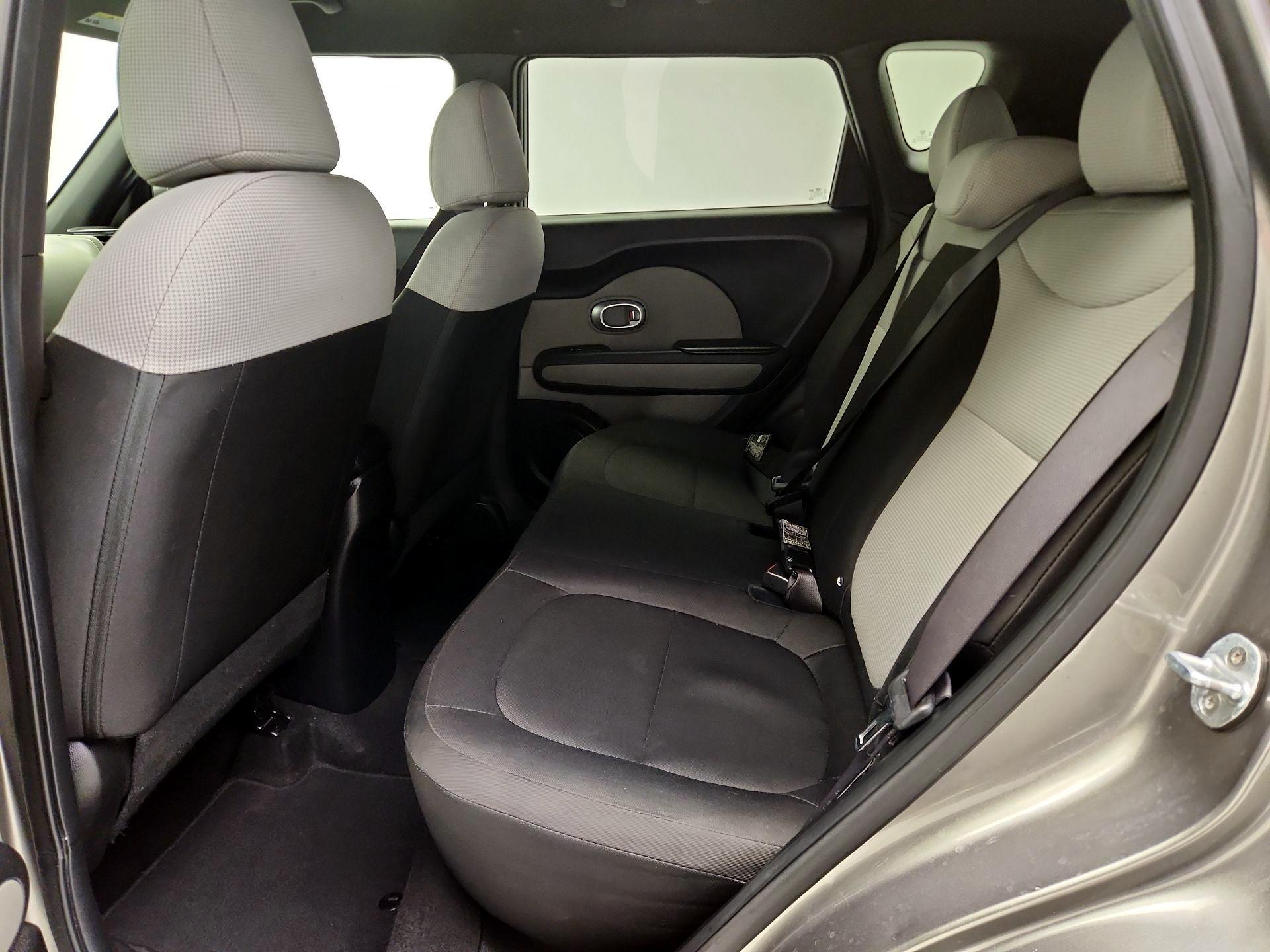 Thumbnail: 2018 Kia Soul - 18