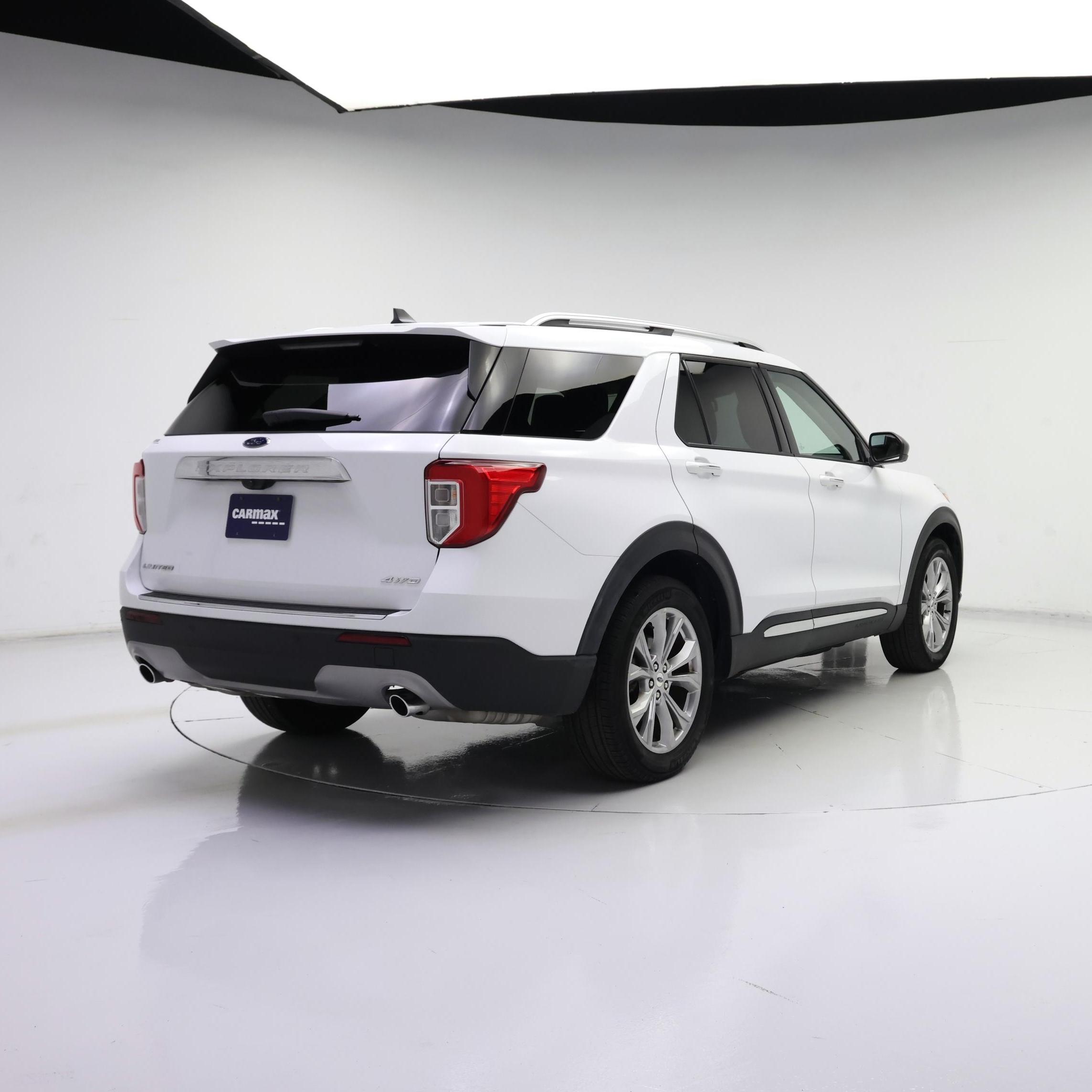Thumbnail: 2023 Ford Explorer - 8