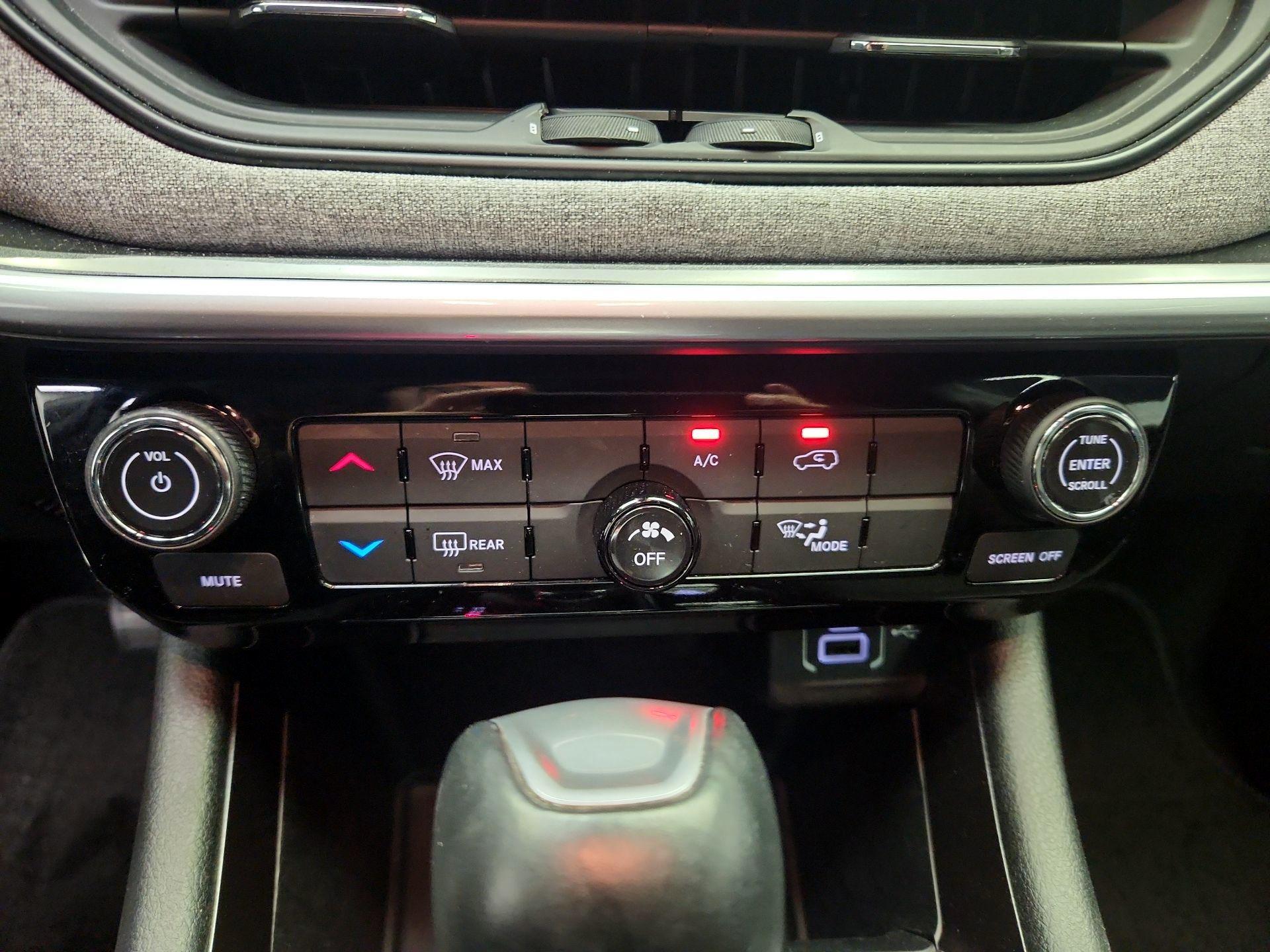 Thumbnail: 2025 Jeep Compass - 16