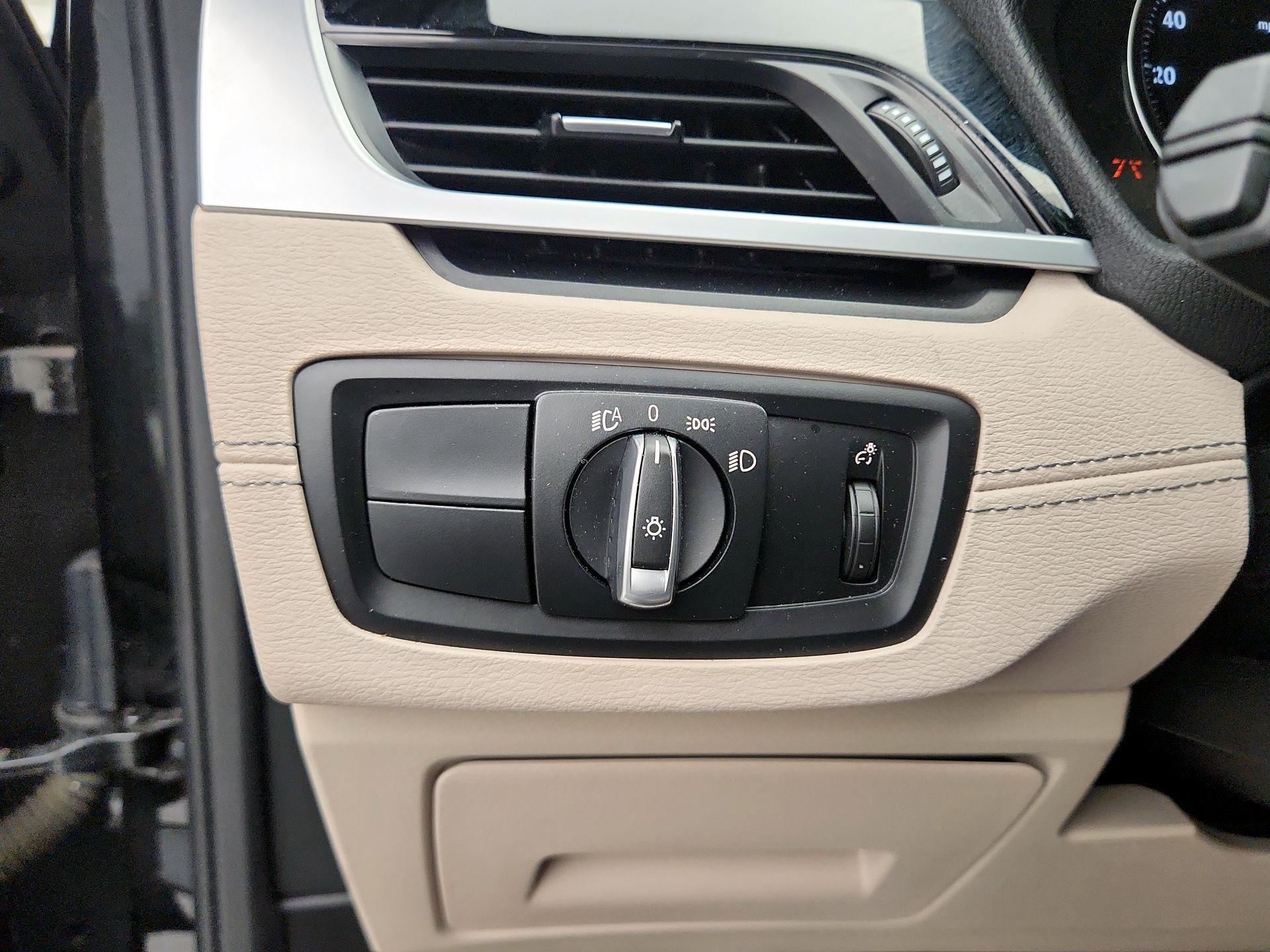 Thumbnail: 2021 BMW X1 - 13