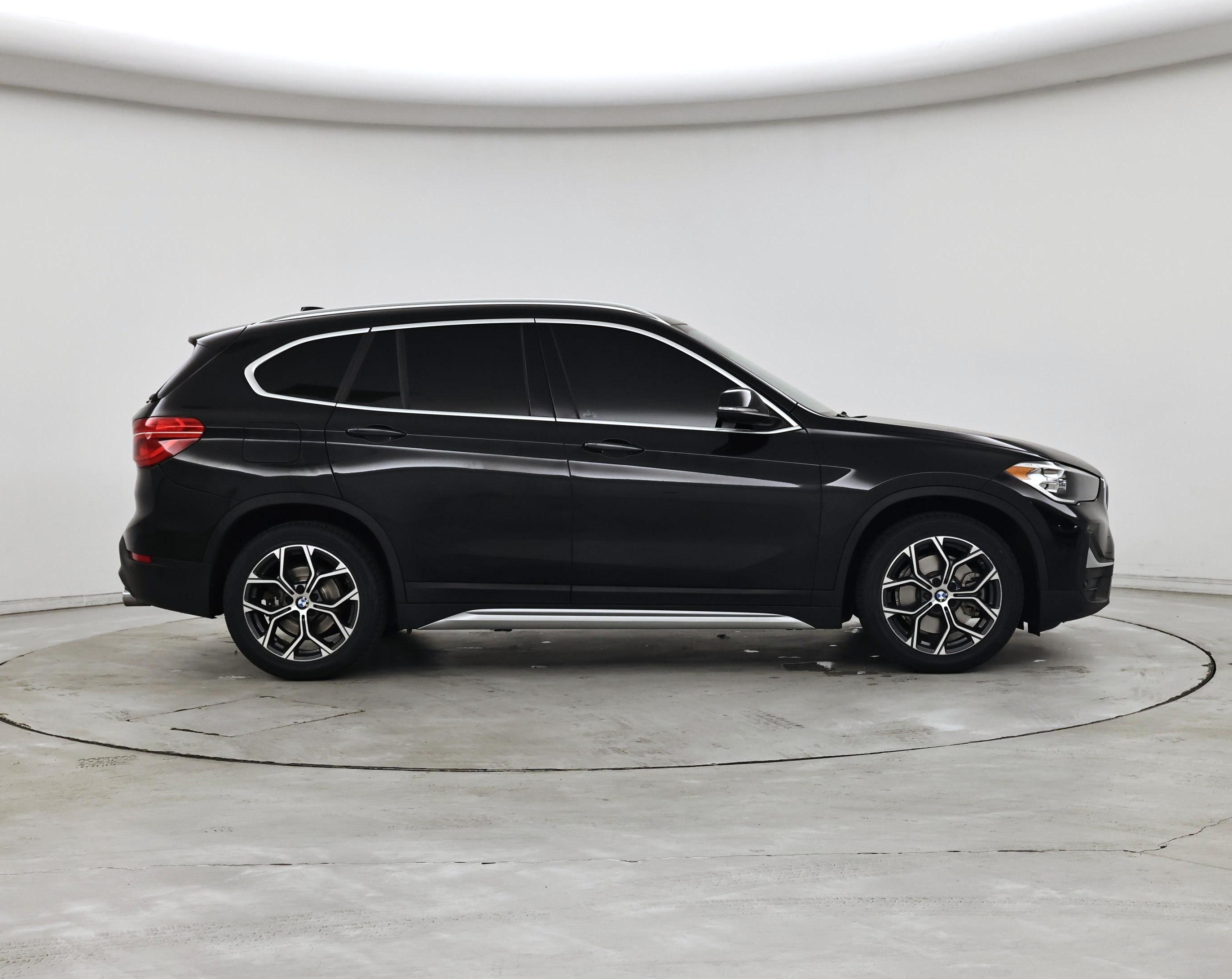 Thumbnail: 2021 BMW X1 - 7