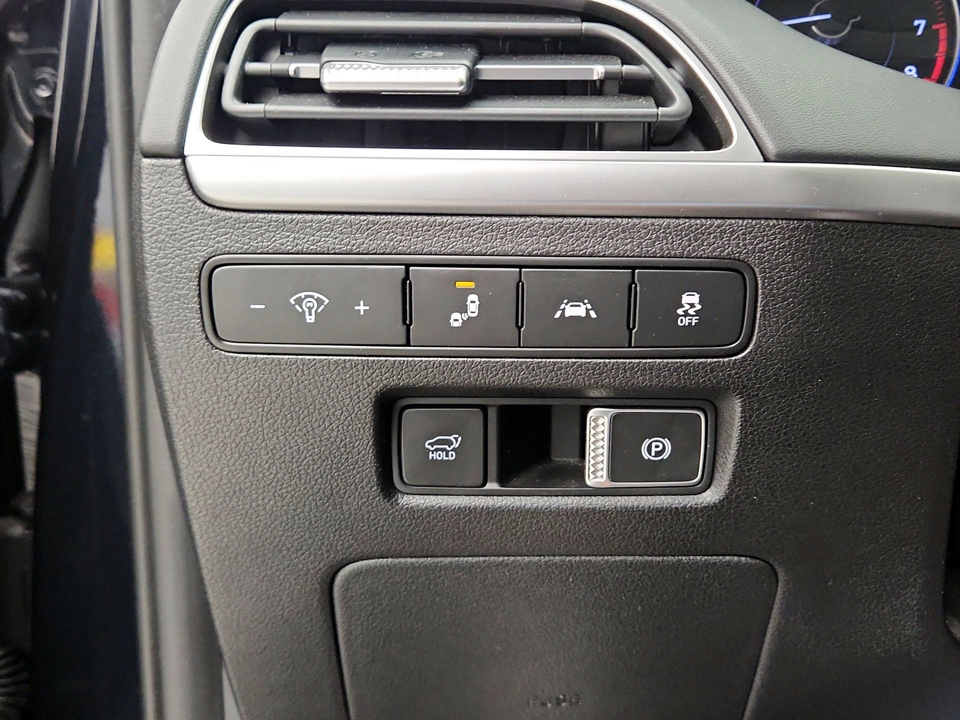 Thumbnail: 2022 Hyundai Palisade - 13