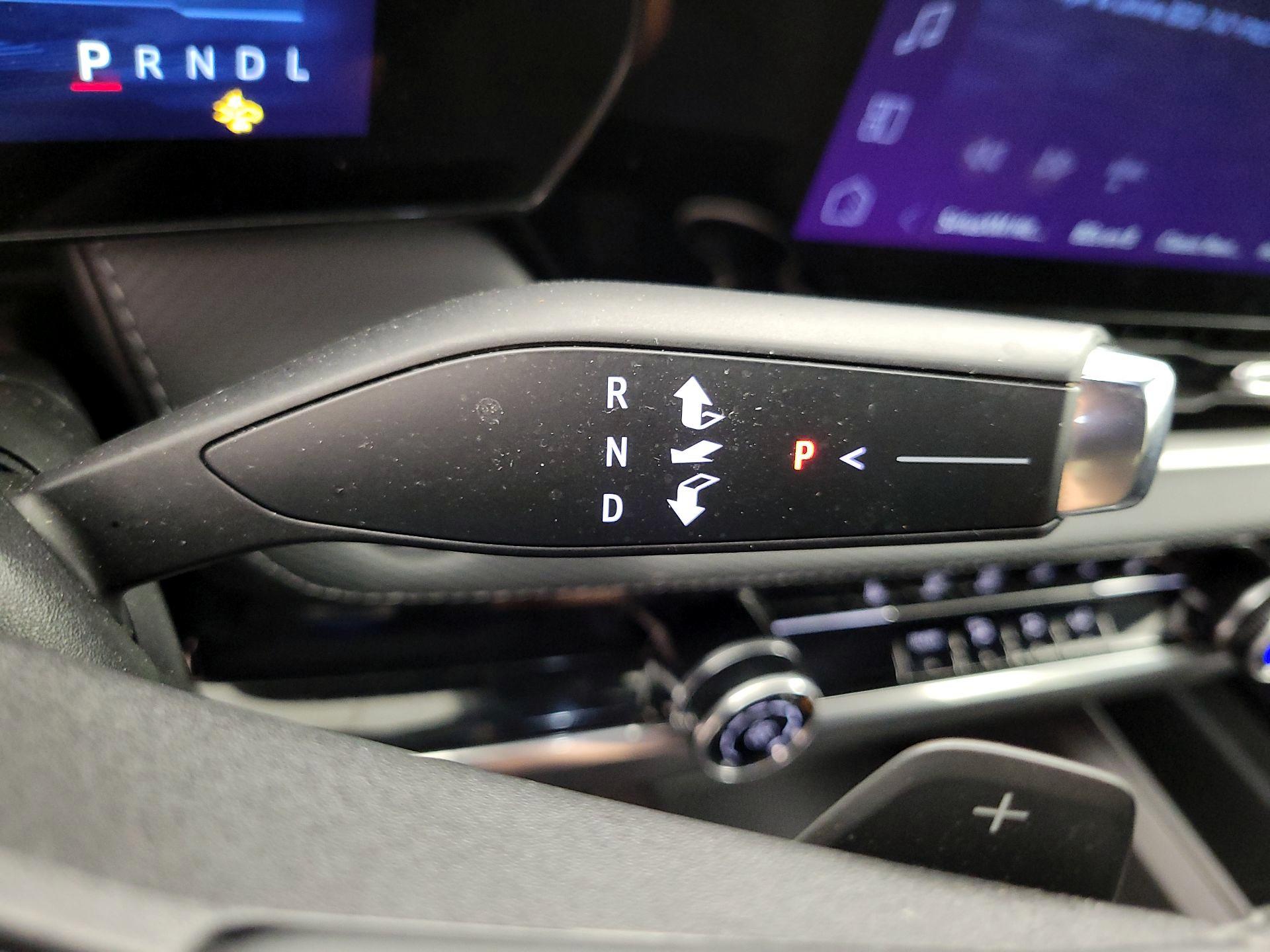 Thumbnail: 2025 Chevrolet Equinox - 18