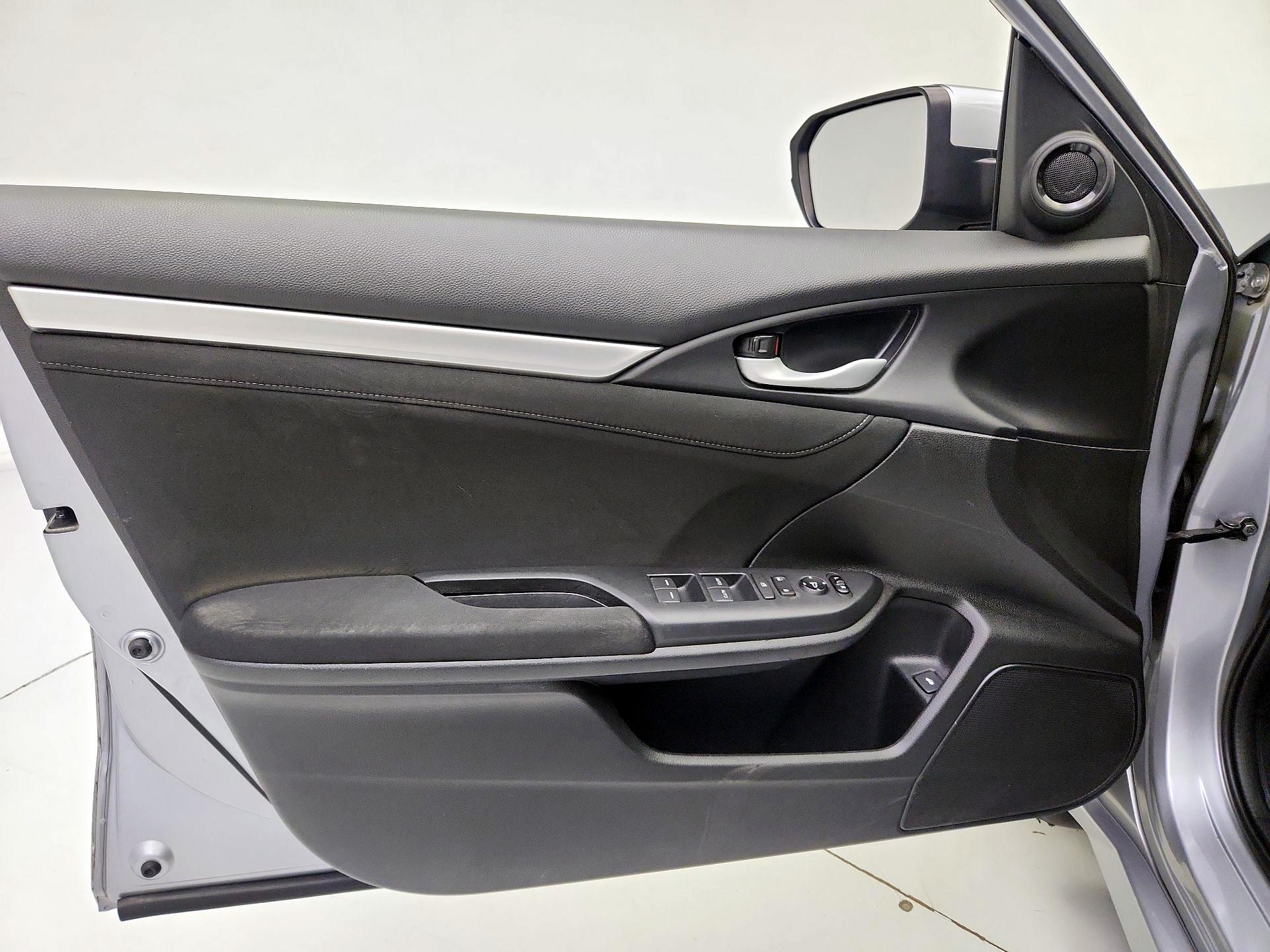 Thumbnail: 2018 Honda Civic - 12