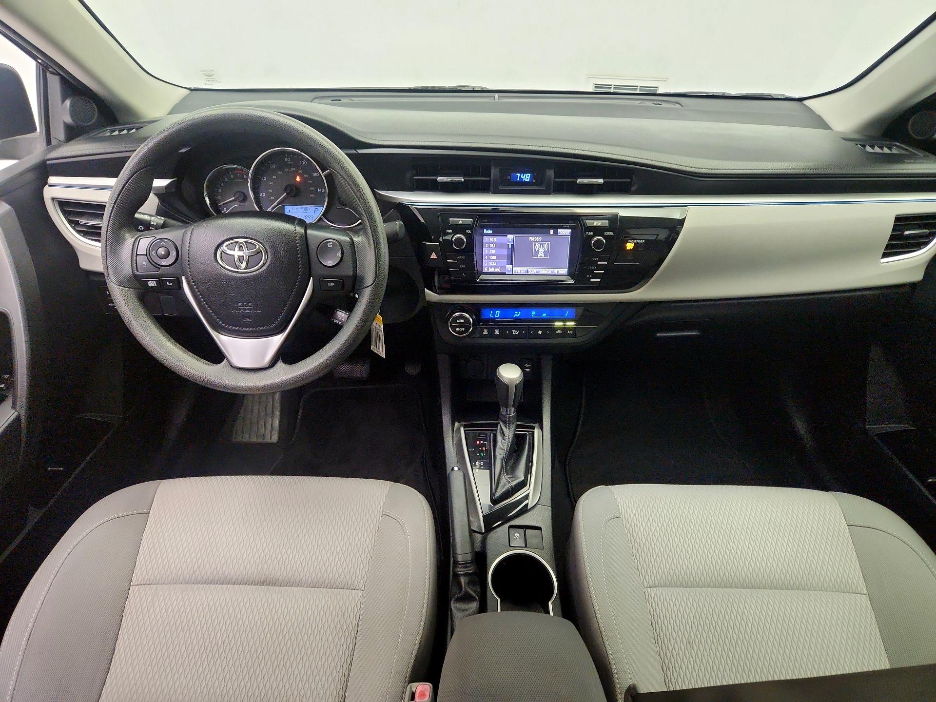 Thumbnail: 2014 Toyota Corolla - 9