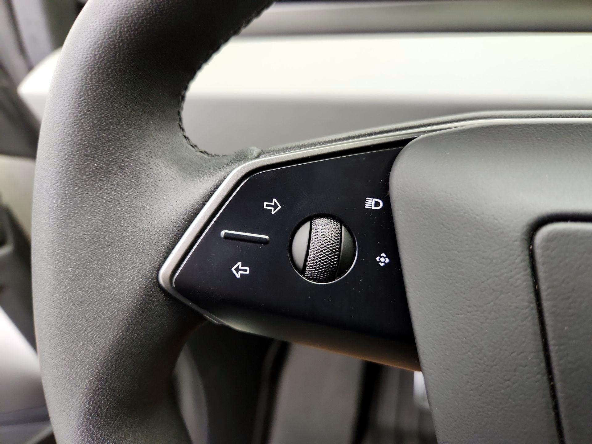 Thumbnail: 2025 Tesla Cybertruck - 13