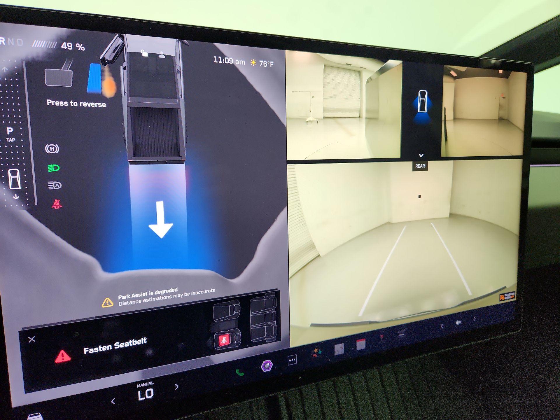 Thumbnail: 2025 Tesla Cybertruck - 15