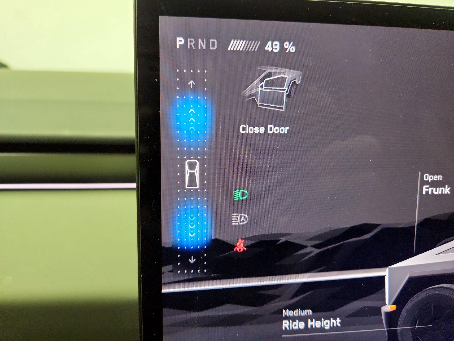 Thumbnail: 2025 Tesla Cybertruck - 18