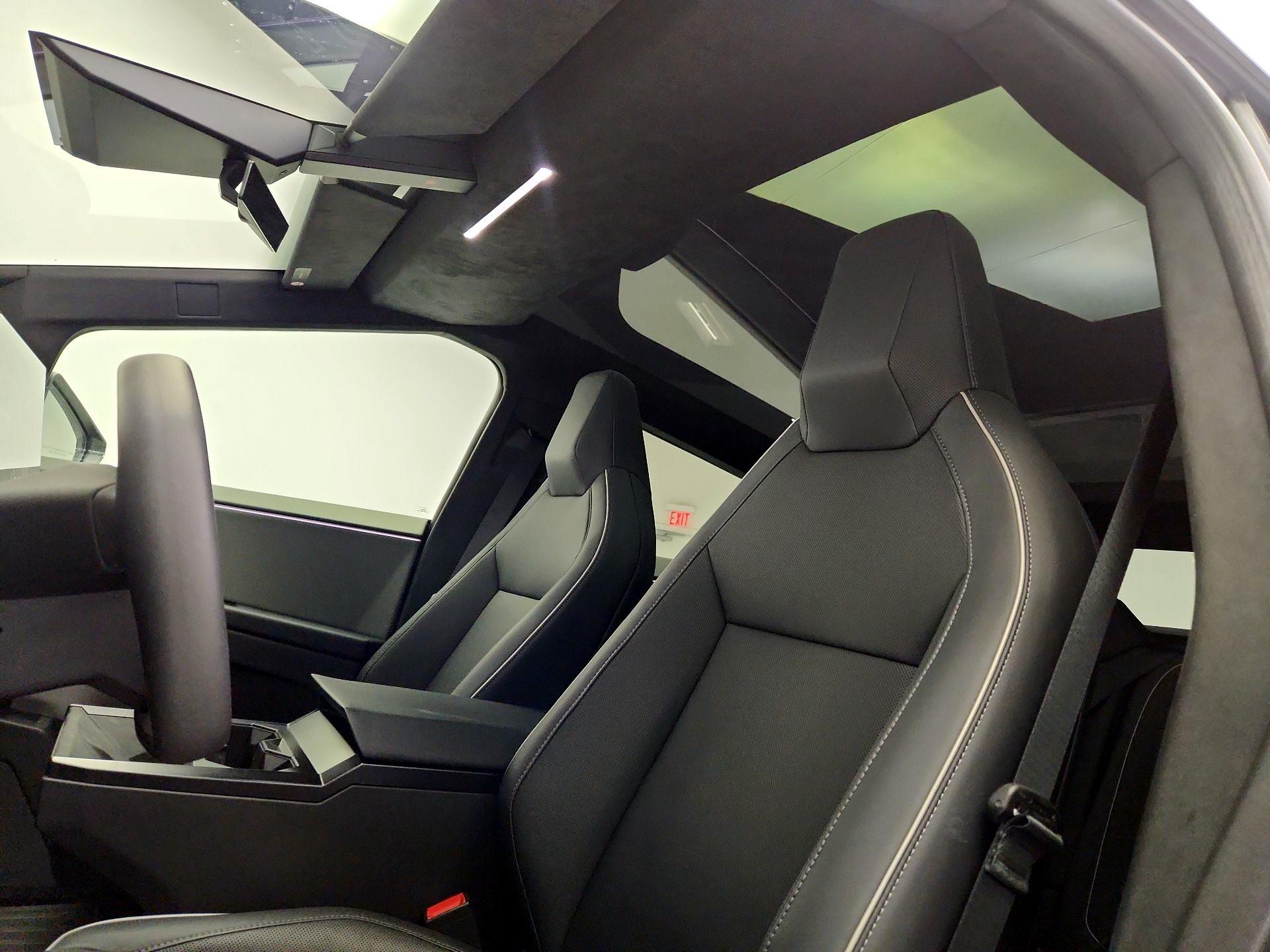 Thumbnail: 2025 Tesla Cybertruck - 20