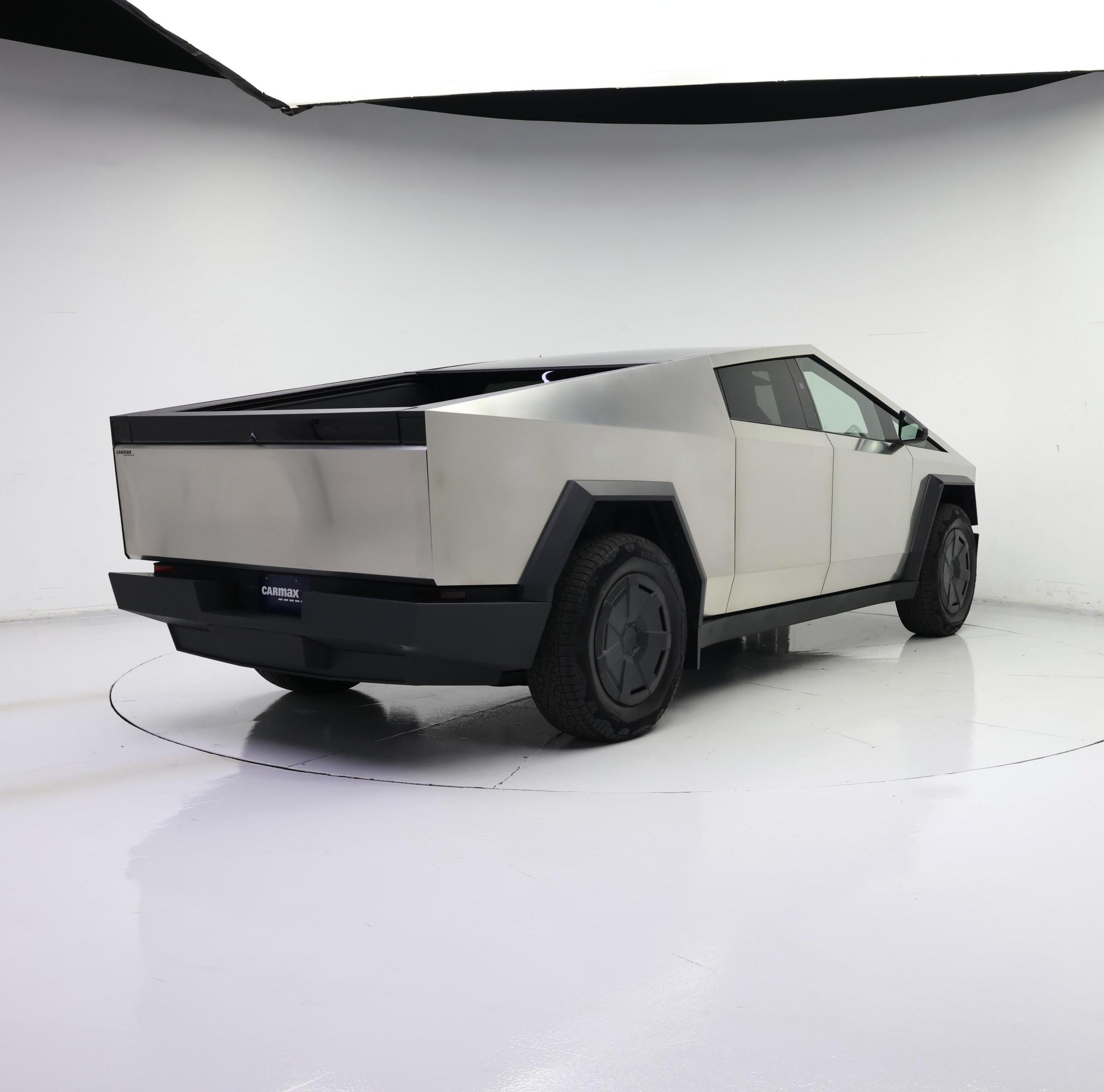 Thumbnail: 2025 Tesla Cybertruck - 8