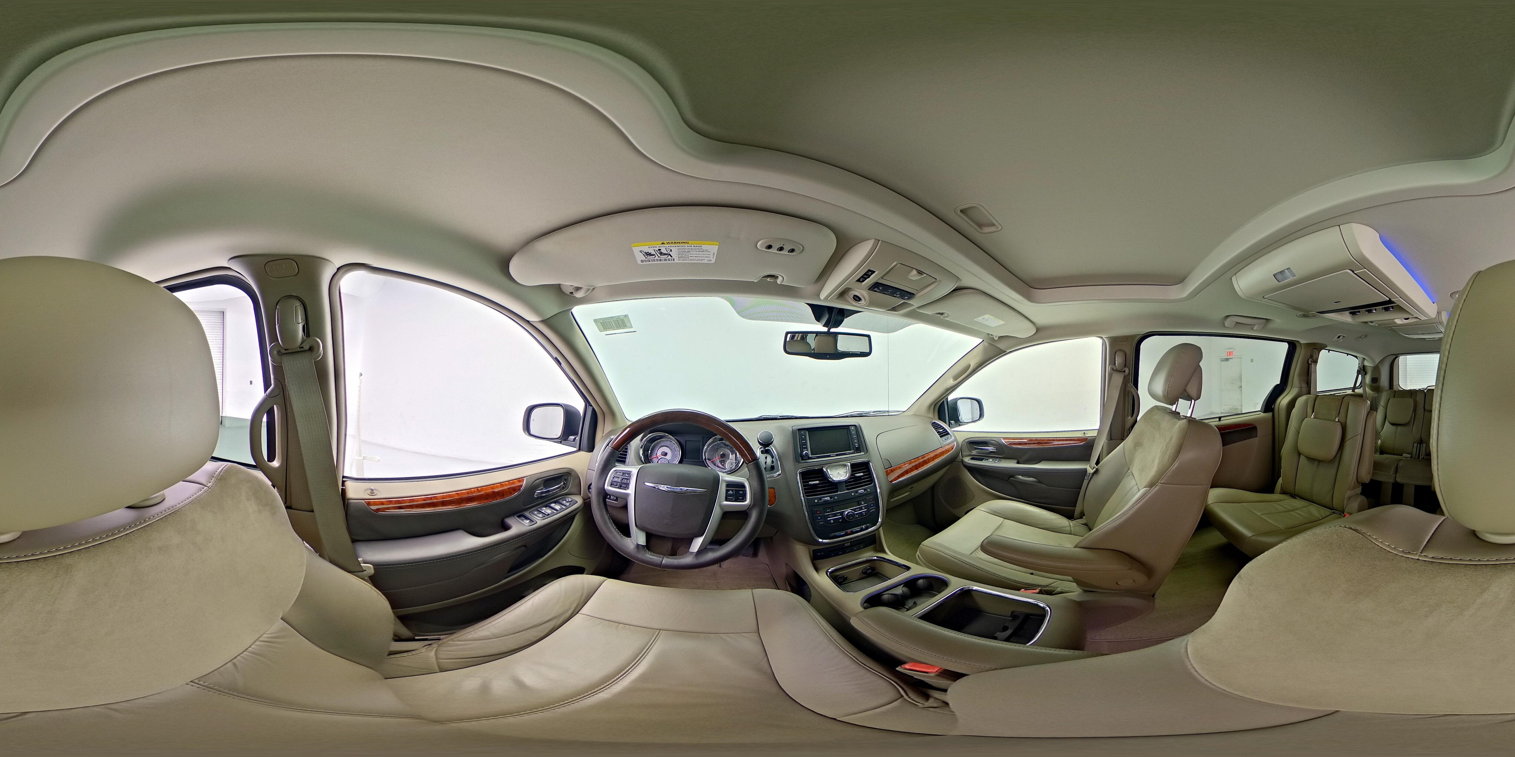 2015 Chrysler Town & Country Limited Platinum - Photo 30