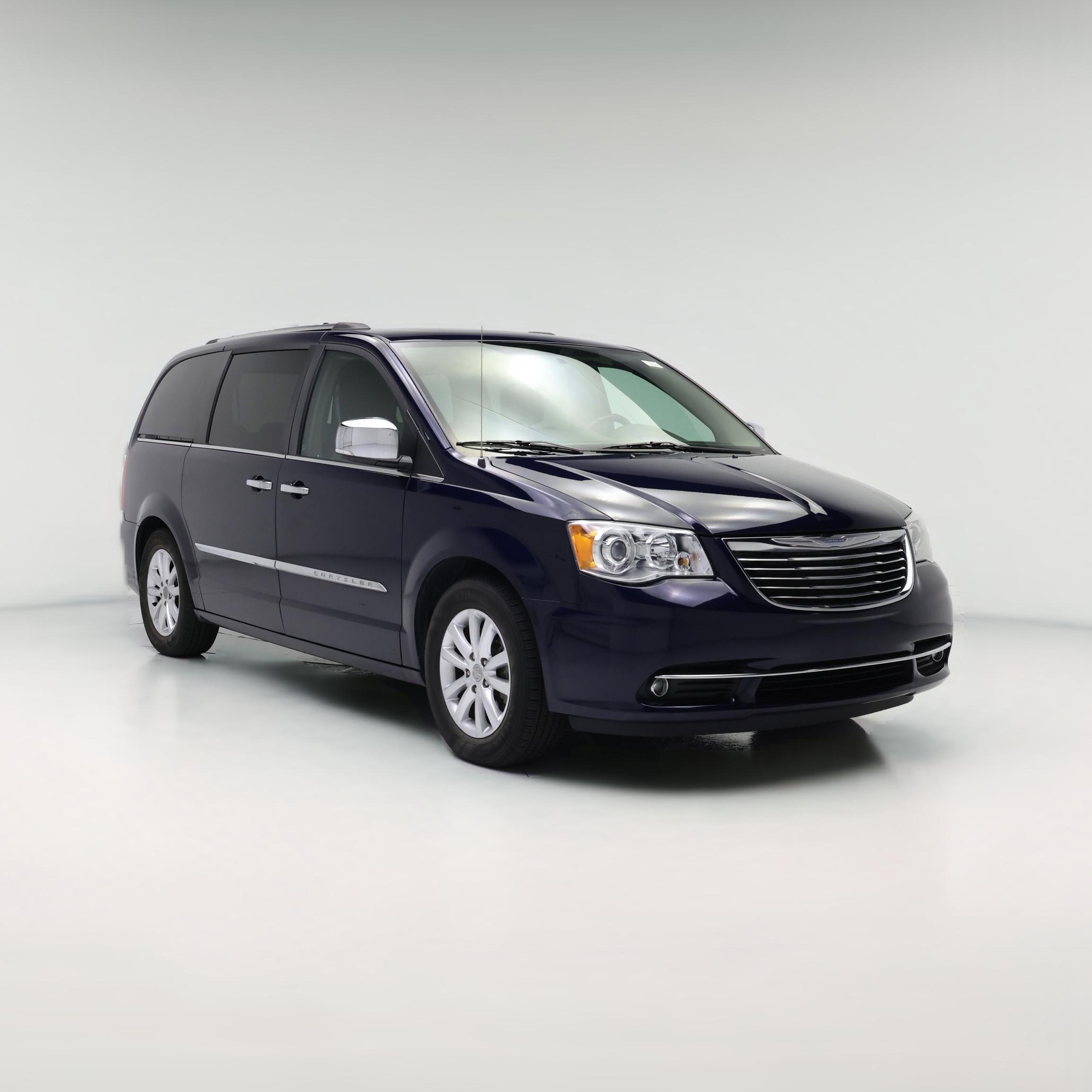 Thumbnail: 2015 Chrysler Town & Country - 1