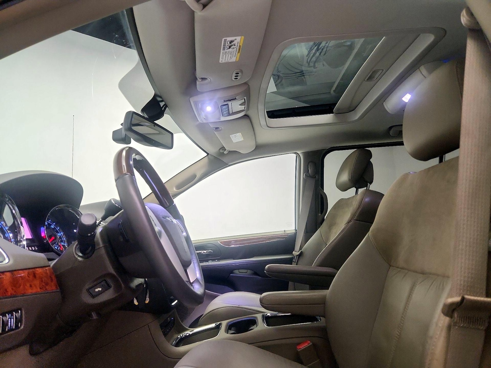 2015 Chrysler Town & Country Limited Platinum - Photo 20