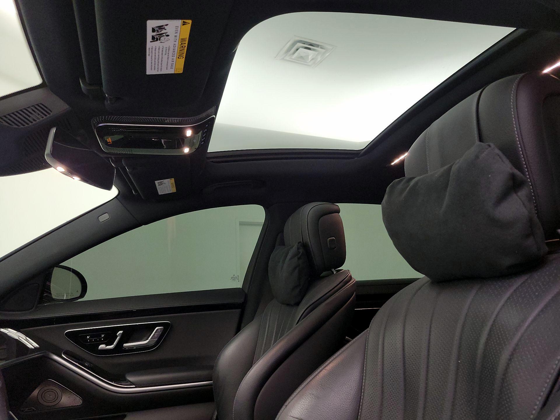 Thumbnail: 2022 Mercedes-Benz S-Class - 20