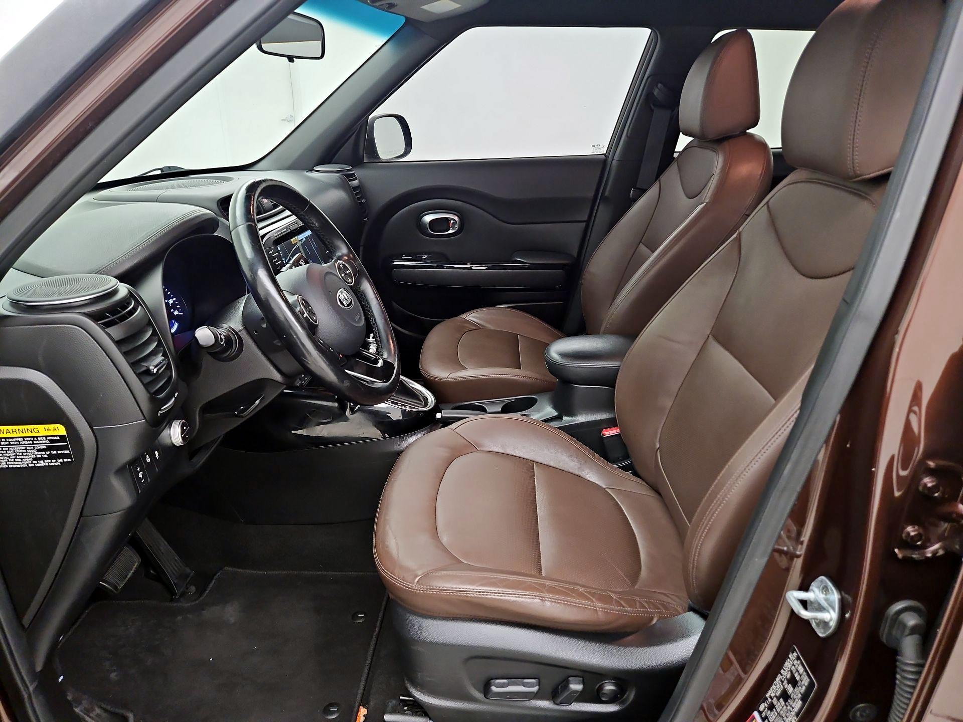 Thumbnail: 2017 Kia Soul - 11
