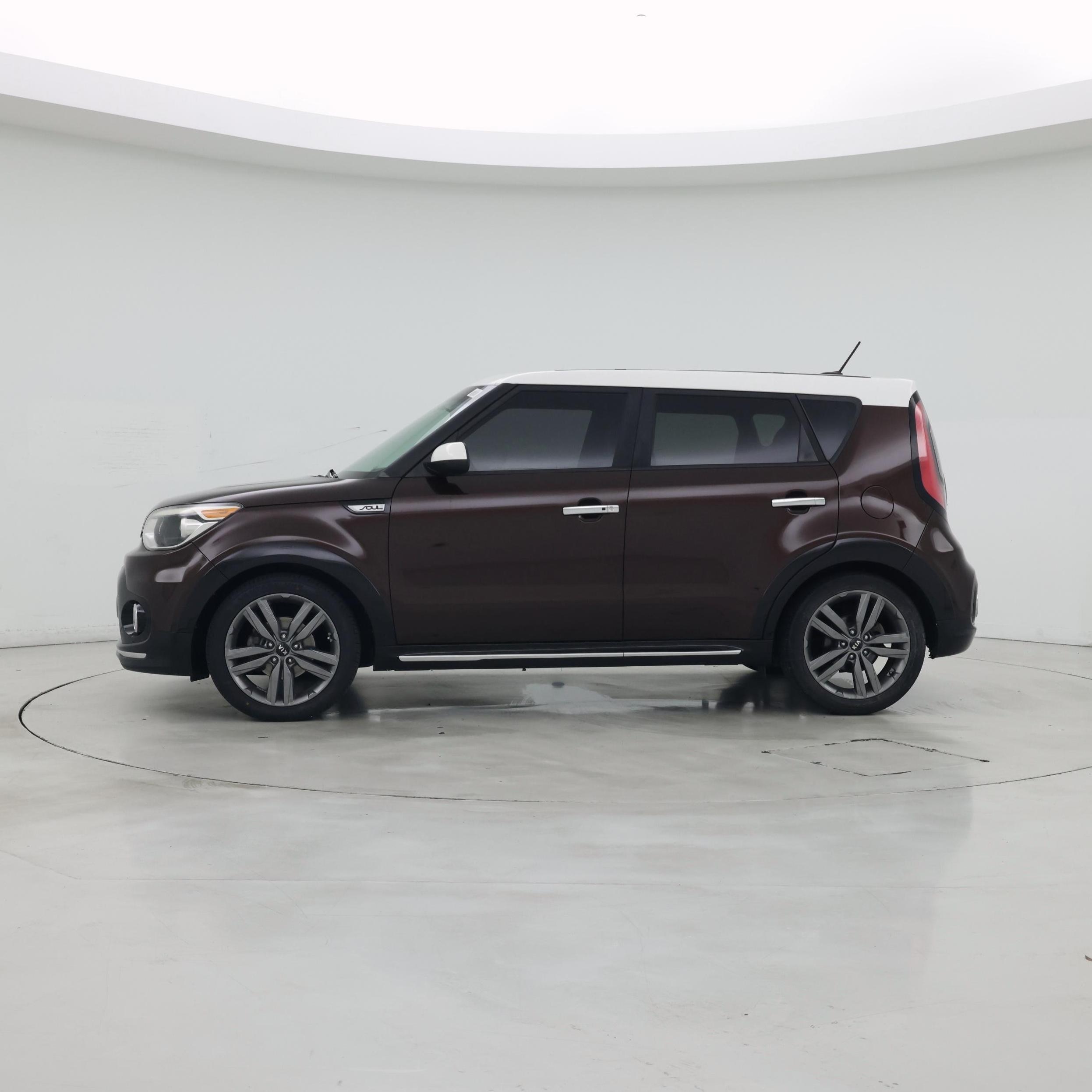 Thumbnail: 2017 Kia Soul - 3