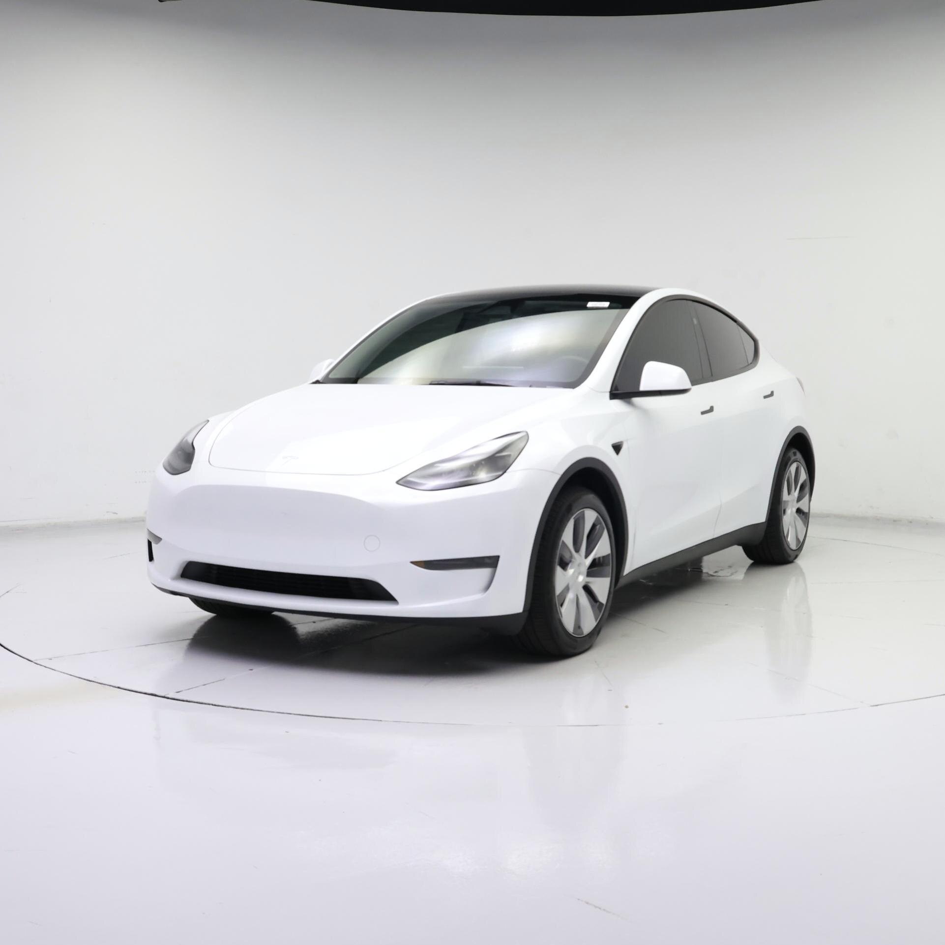 Thumbnail: 2024 Tesla Model Y - 4