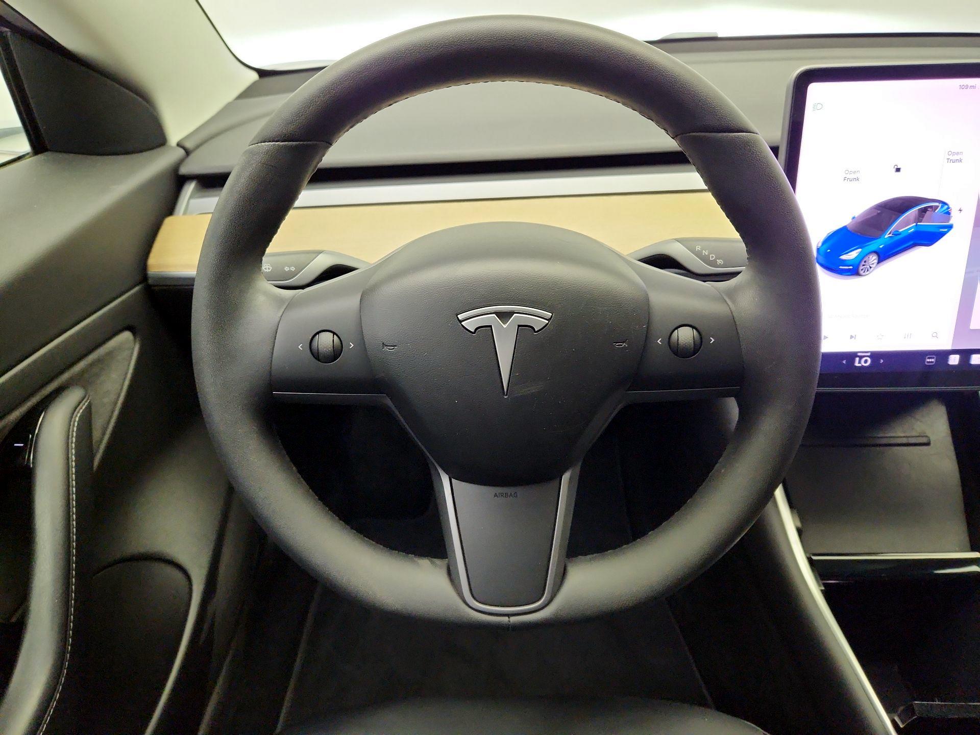 Thumbnail: 2020 Tesla Model 3 - 10